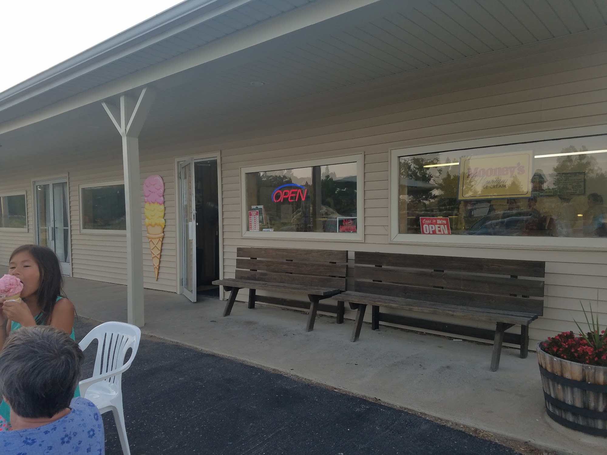 Mayfield Ice Cream Parlour