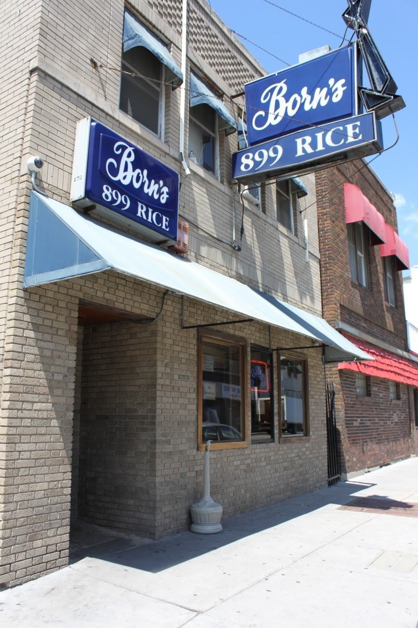 Born's Bar, Saint Paul Reviews (66), Photos (10) Restaurantji