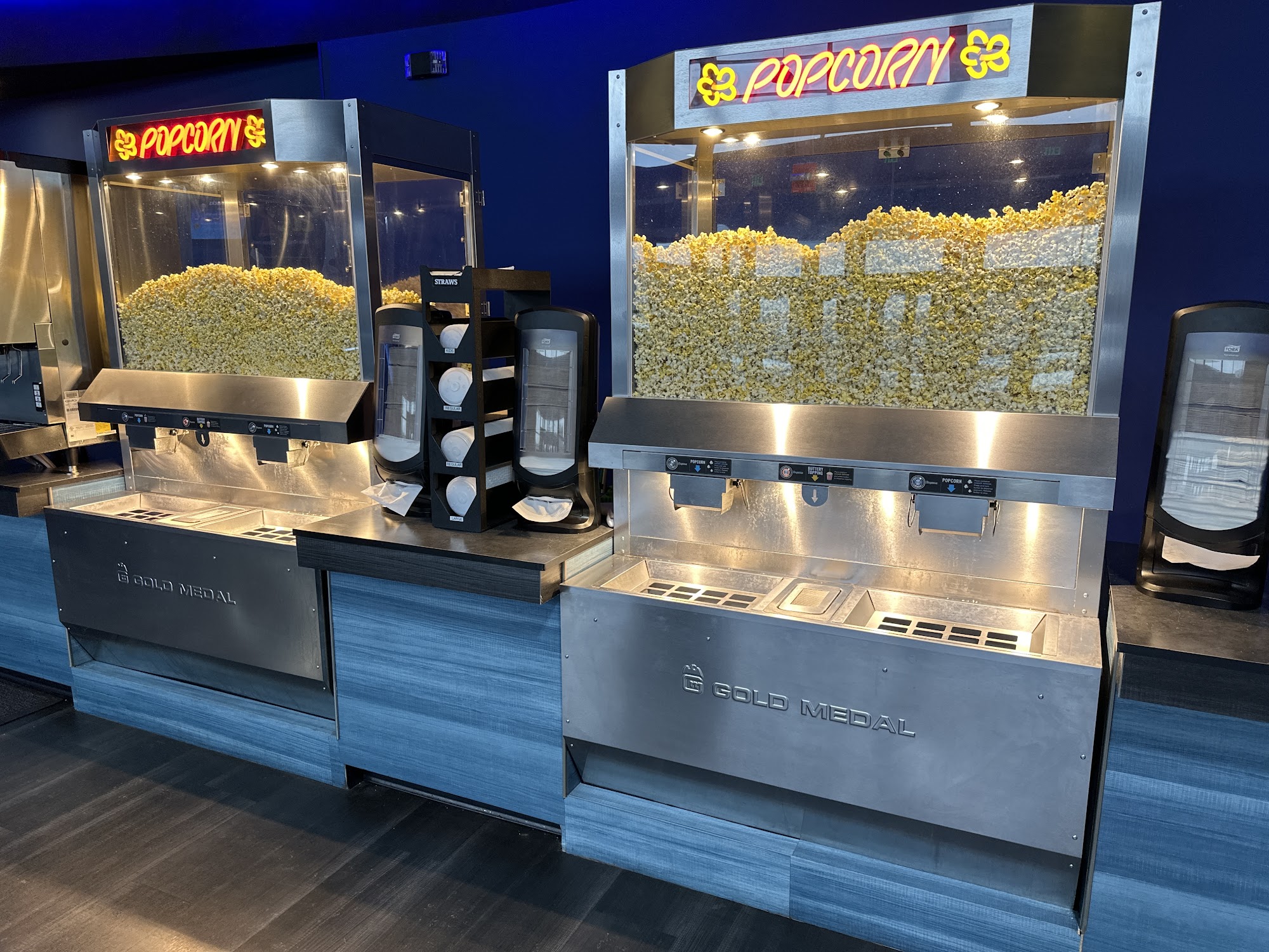 APPLE CINEMAS MERRIMACK - Merrimack NH - Hours, Directions, Reviews