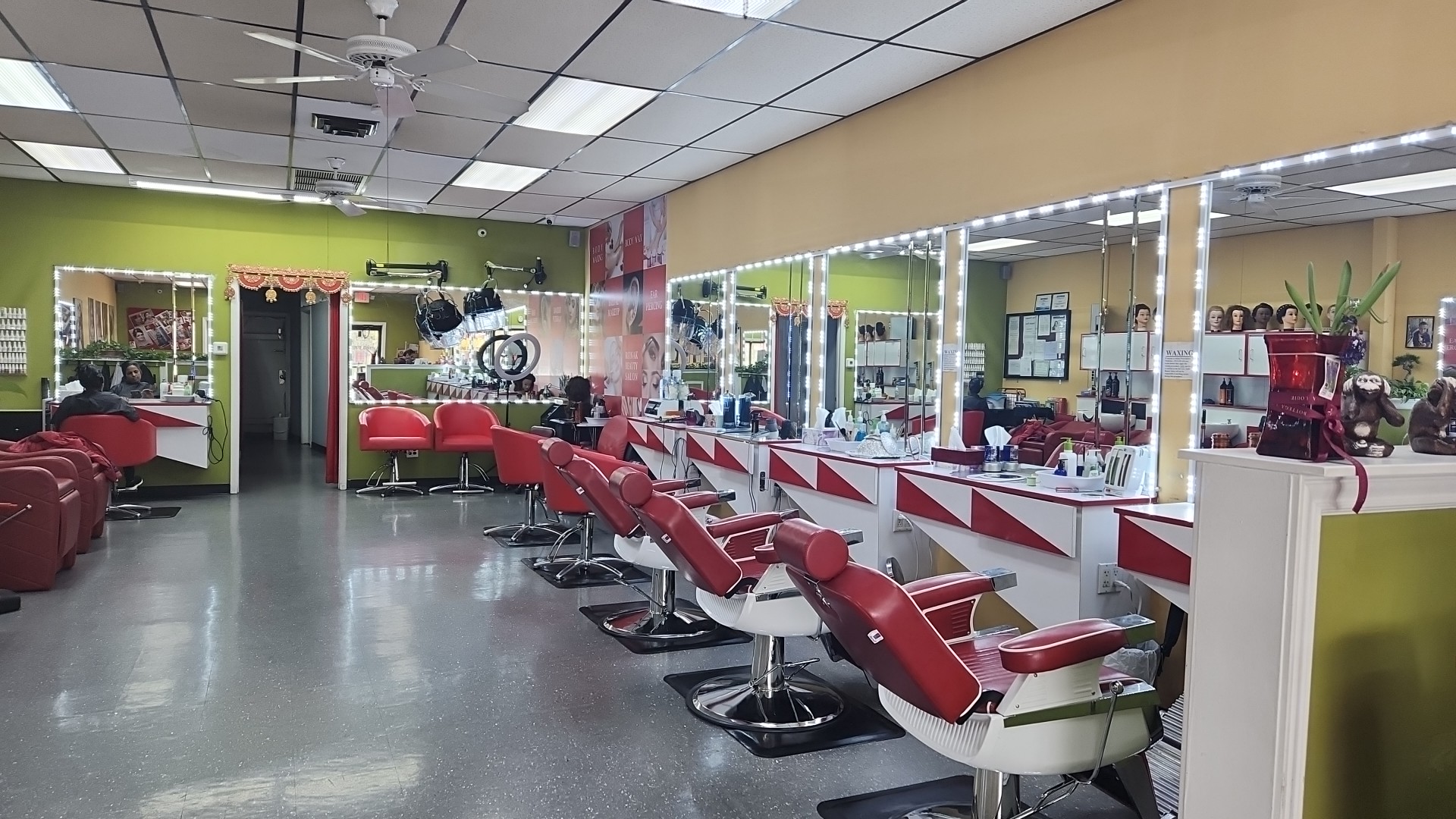 Rounak Beauty Salon 3201 NJ-27, Franklin Park New Jersey 08823