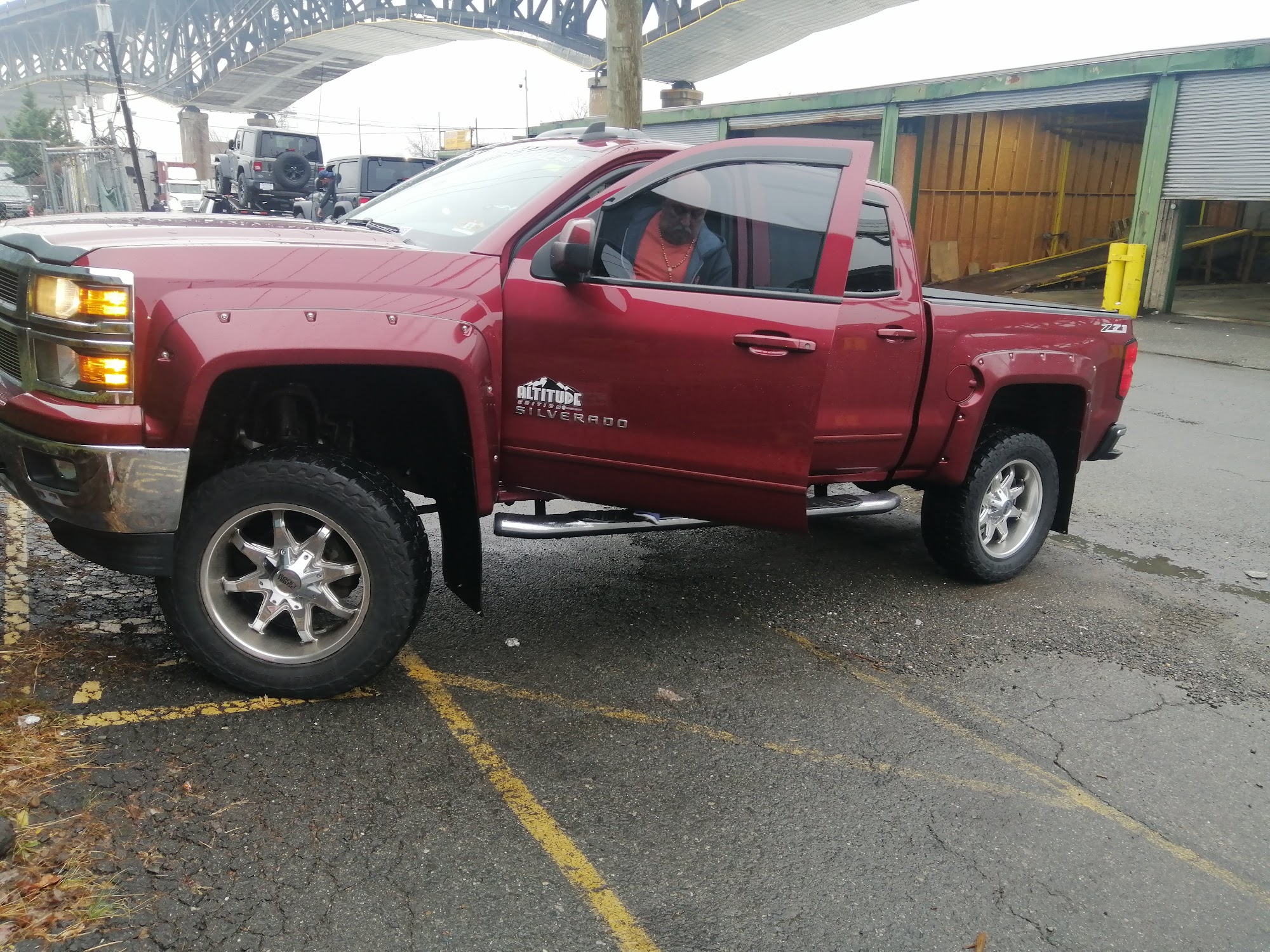 Sarcona Trucking Co Inc