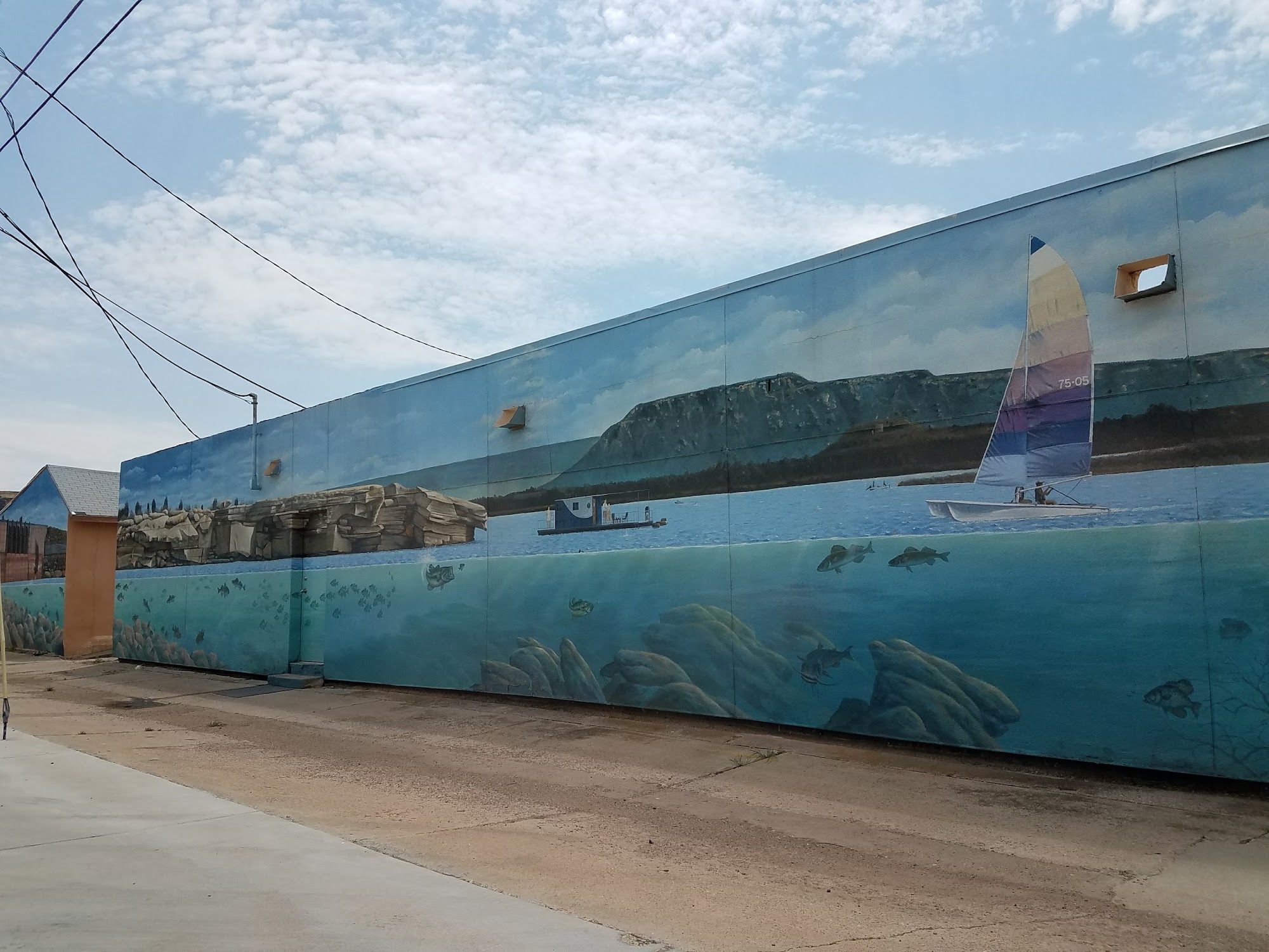 Deluxe Barber & Hairstyling