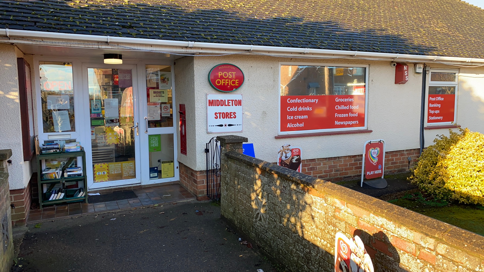 Middleton Post Office & Stores