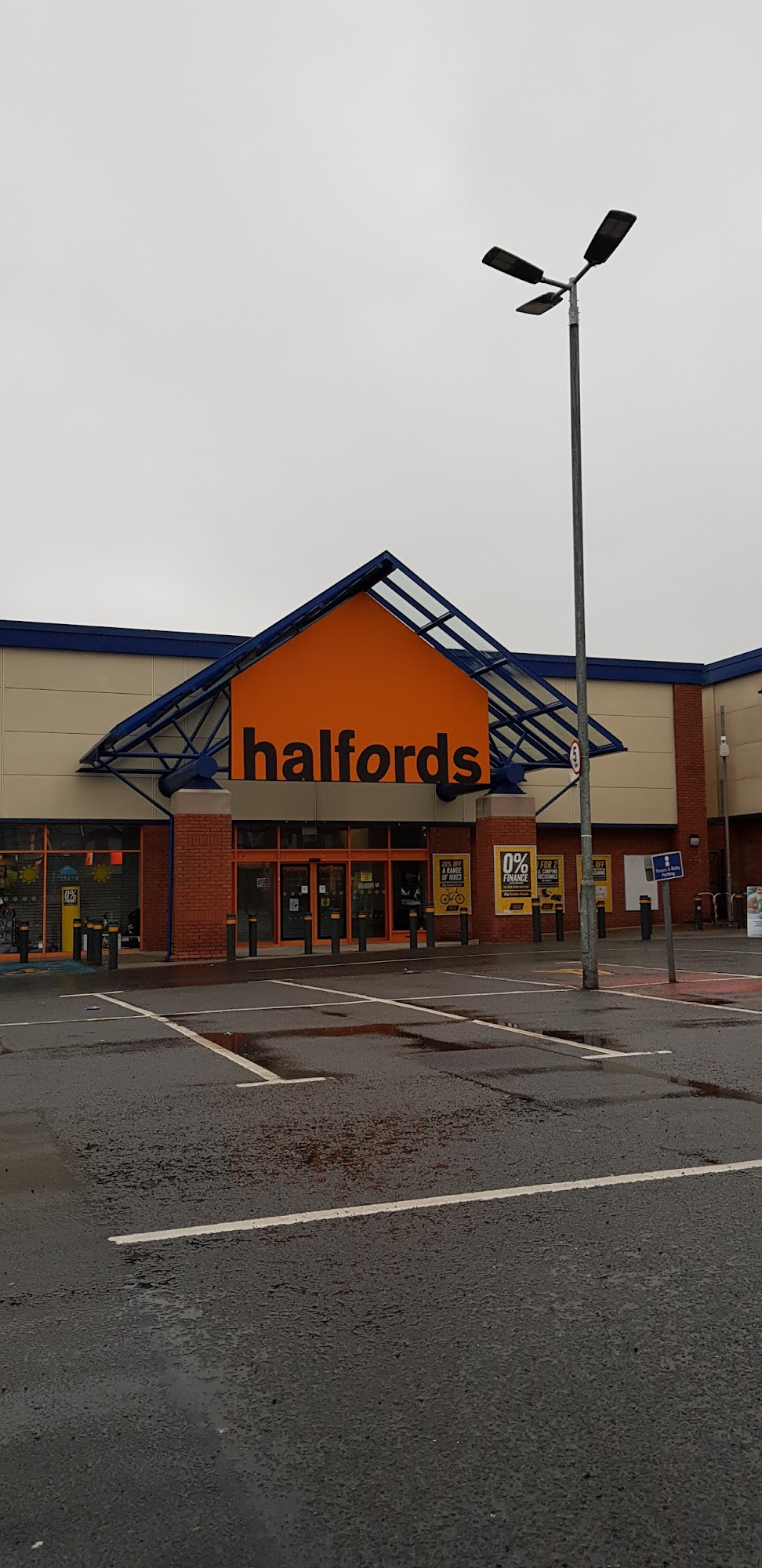 Halfords - Newry