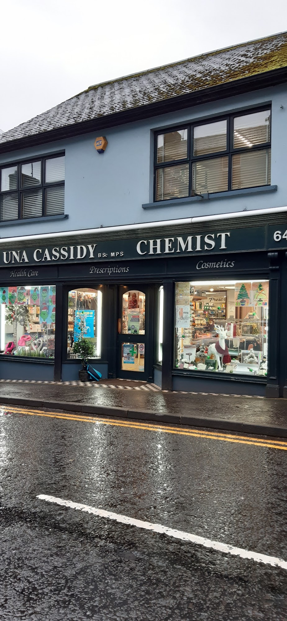 Una Cassidy Chemists