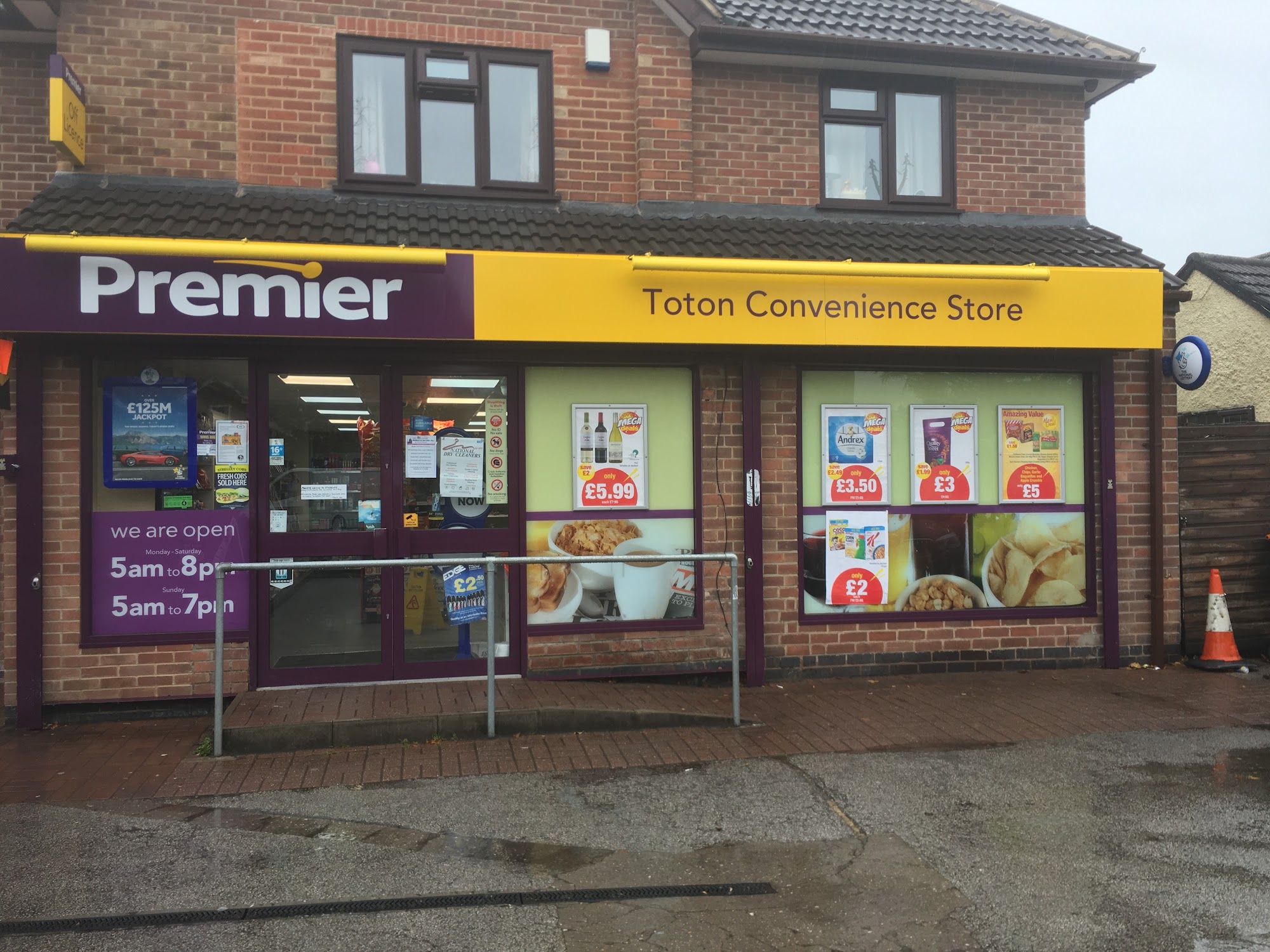 Toton Convenience Store