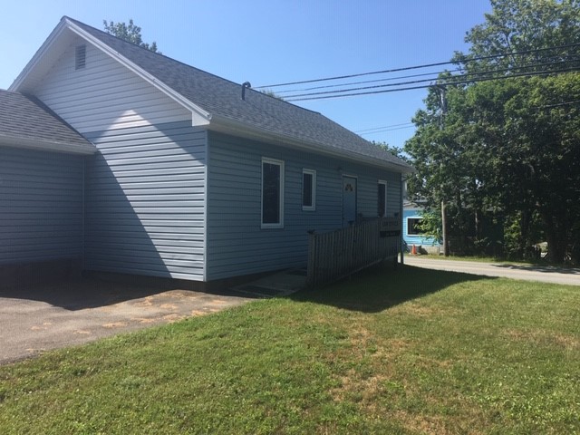 BrokerLink 22615 Marine Dr, Sheet Harbour Nova Scotia B0J 3B0