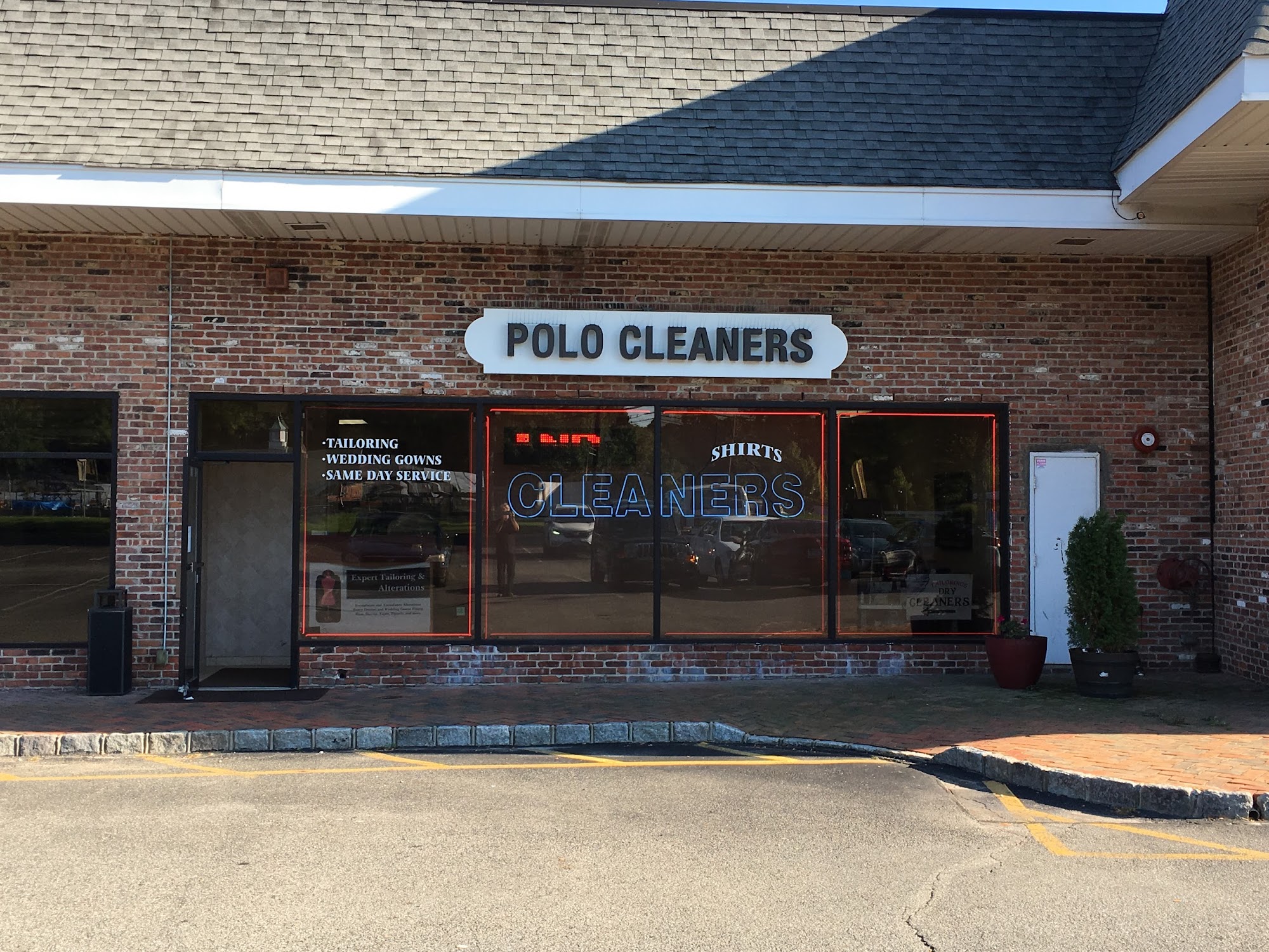 JB polo cleaners 556 N Country Rd, St James New York 11780