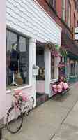 Puffers Boutique And Floral