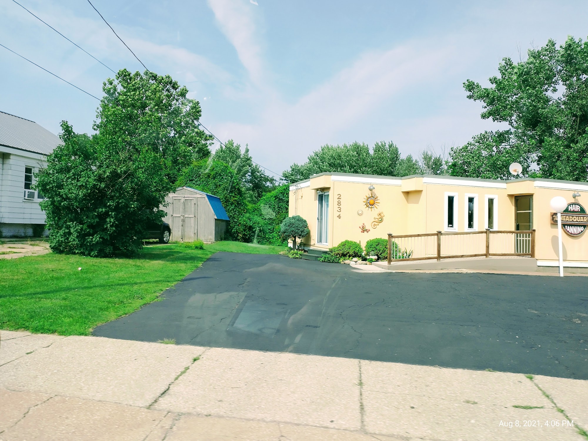 Headquarters Hair & Tanning