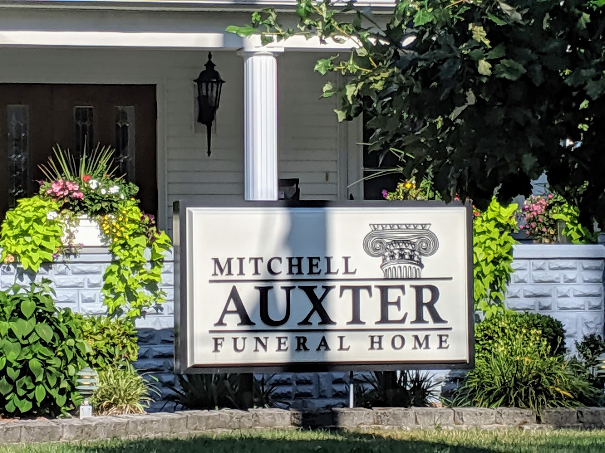 Mitchell-Auxter Funeral Home 218 S Main St, Clyde Ohio 43410