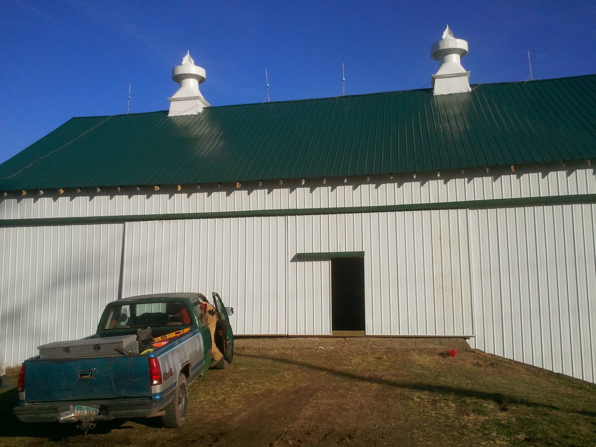 Royal Barns Restoration and Repair 20685 Sharps Run Rd, Stewart Ohio 45778