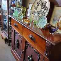 Antique Collector The