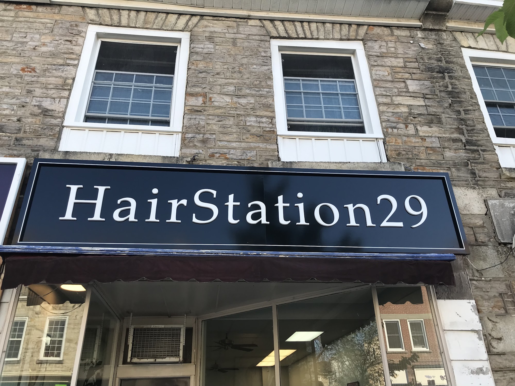 HairStation29 29 Gore St E, Perth Ontario K7H 1H4