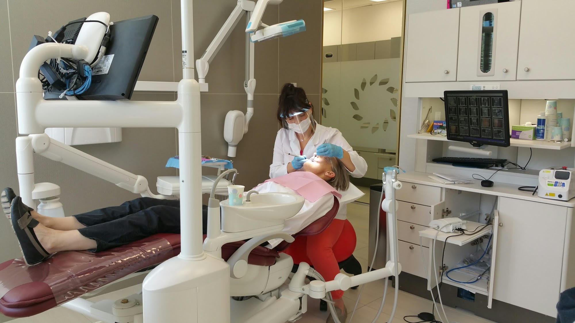 Yorkville Dental Arts | Dr. Amelia Deliakis