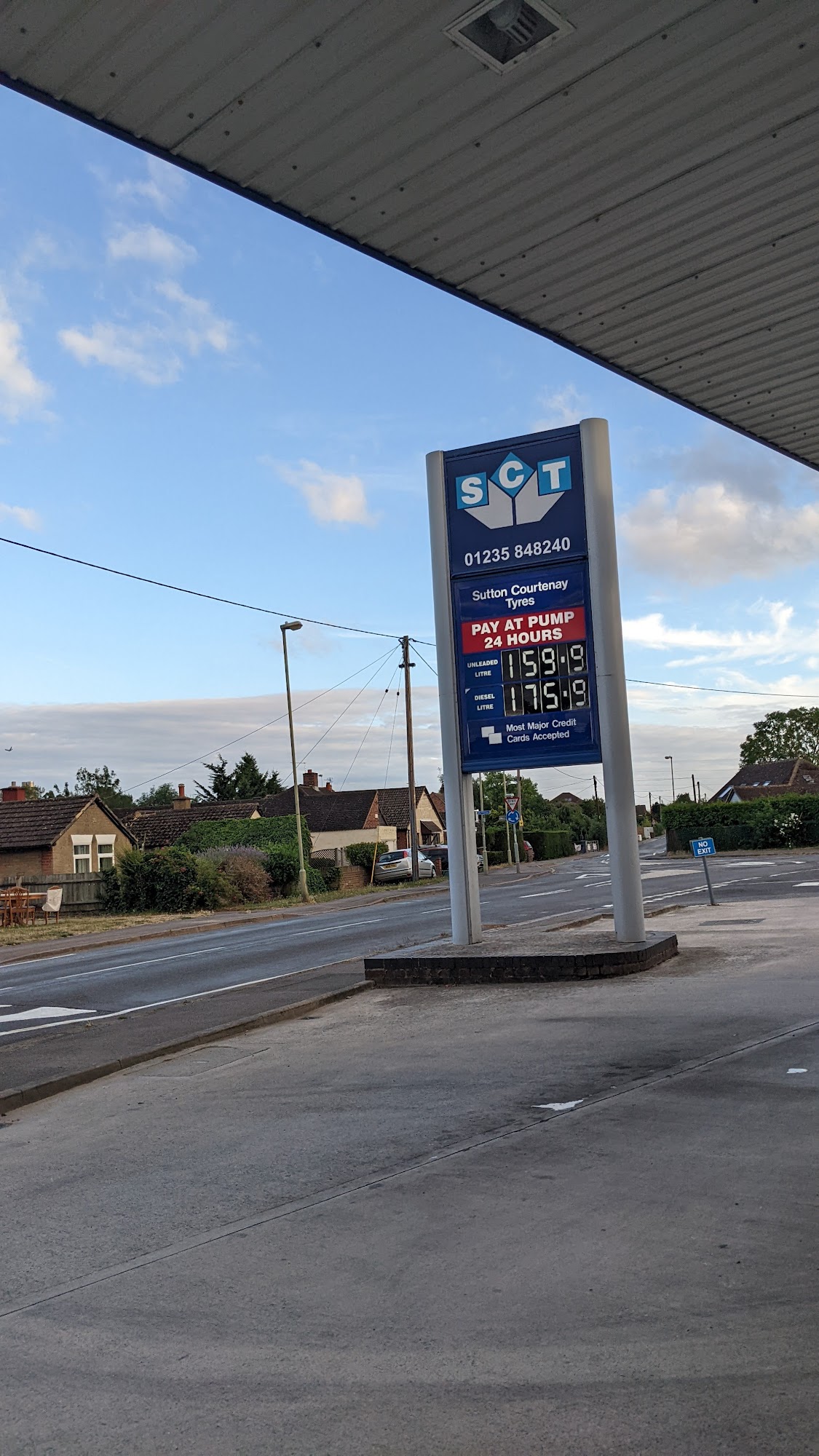 Sutton Courtenay Petrol Station