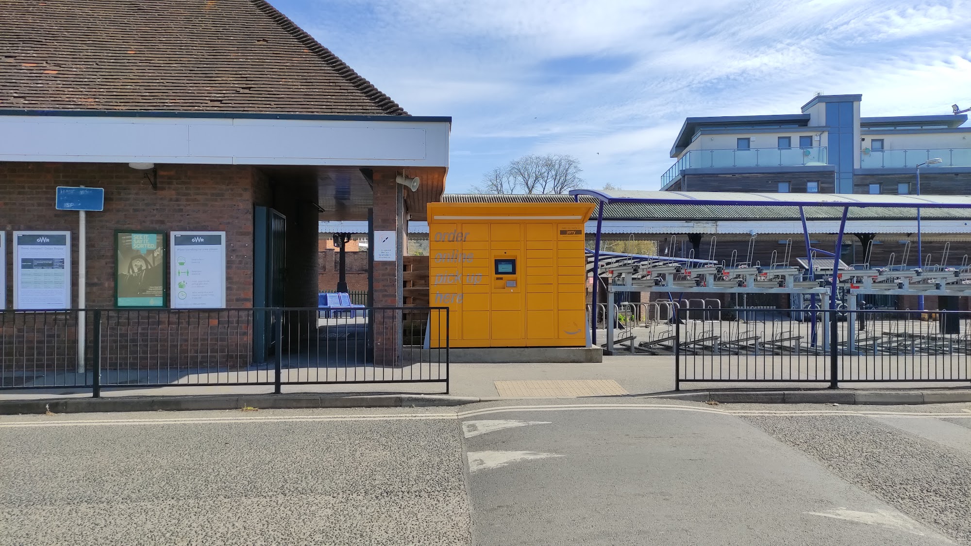 Amazon Hub Locker - Jerry