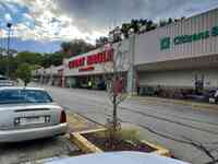 Braddock Hills Shopping Center