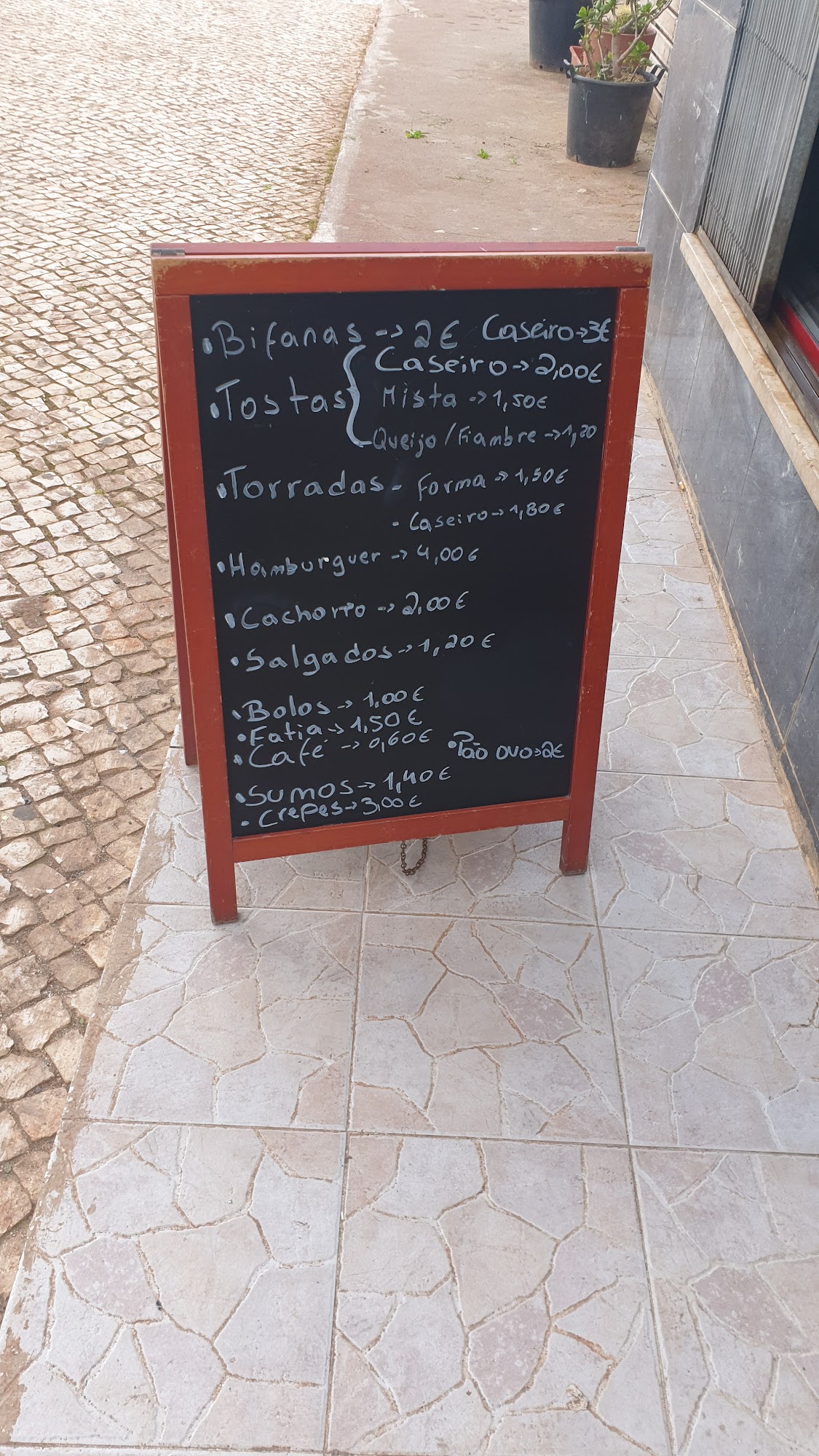 Snack Bar Black & White Menu