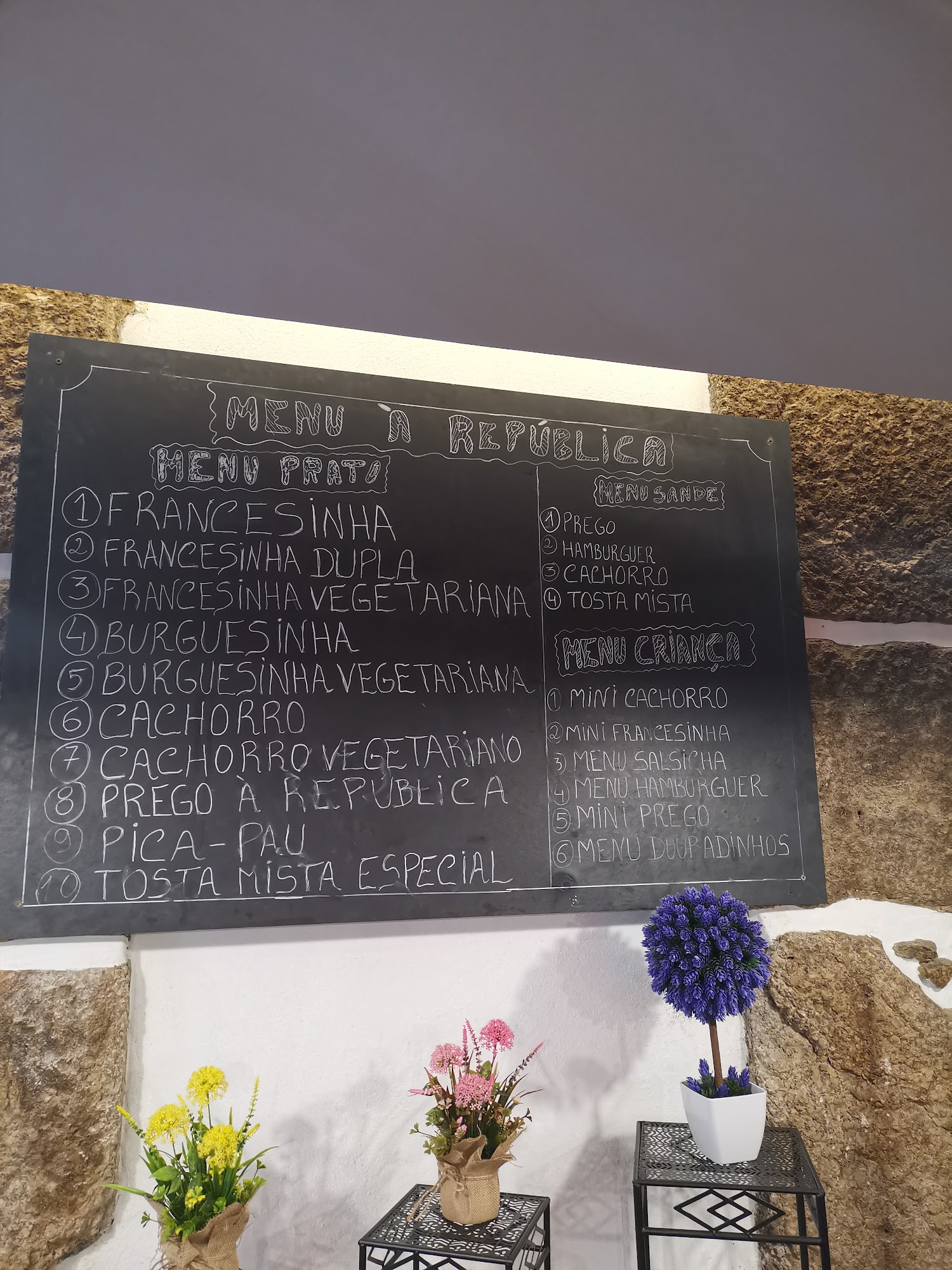 República das Francesinhas Menu