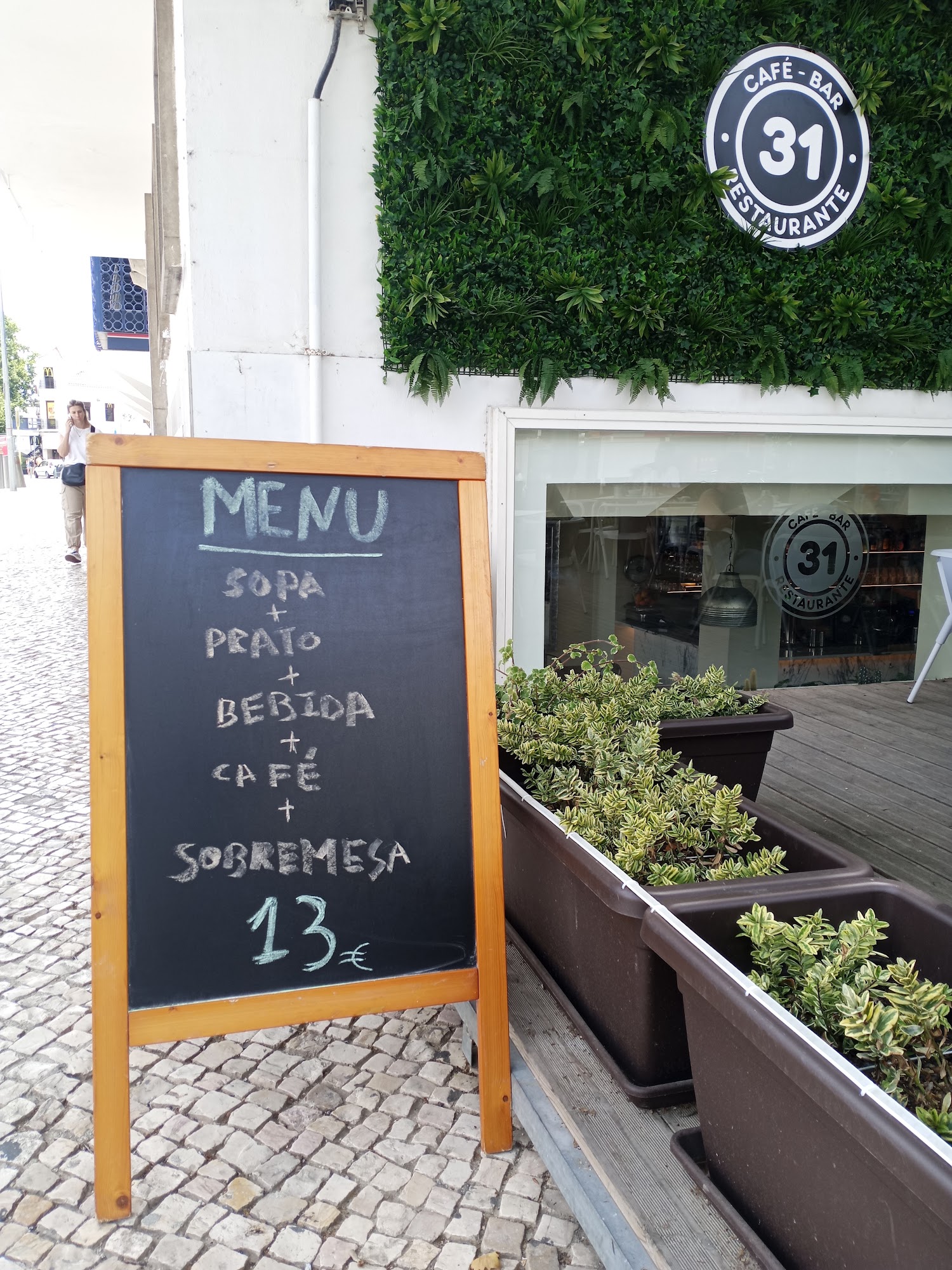 31 Café Bar Restaurante Menu