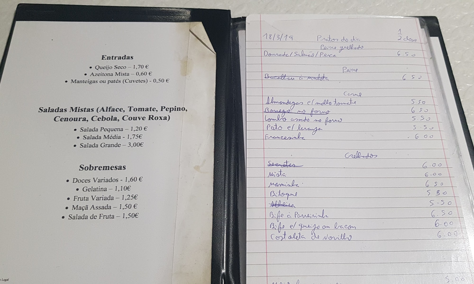 Churrasqueira A Parreirinha Menu