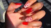 Pretty Girls Nail Waxing