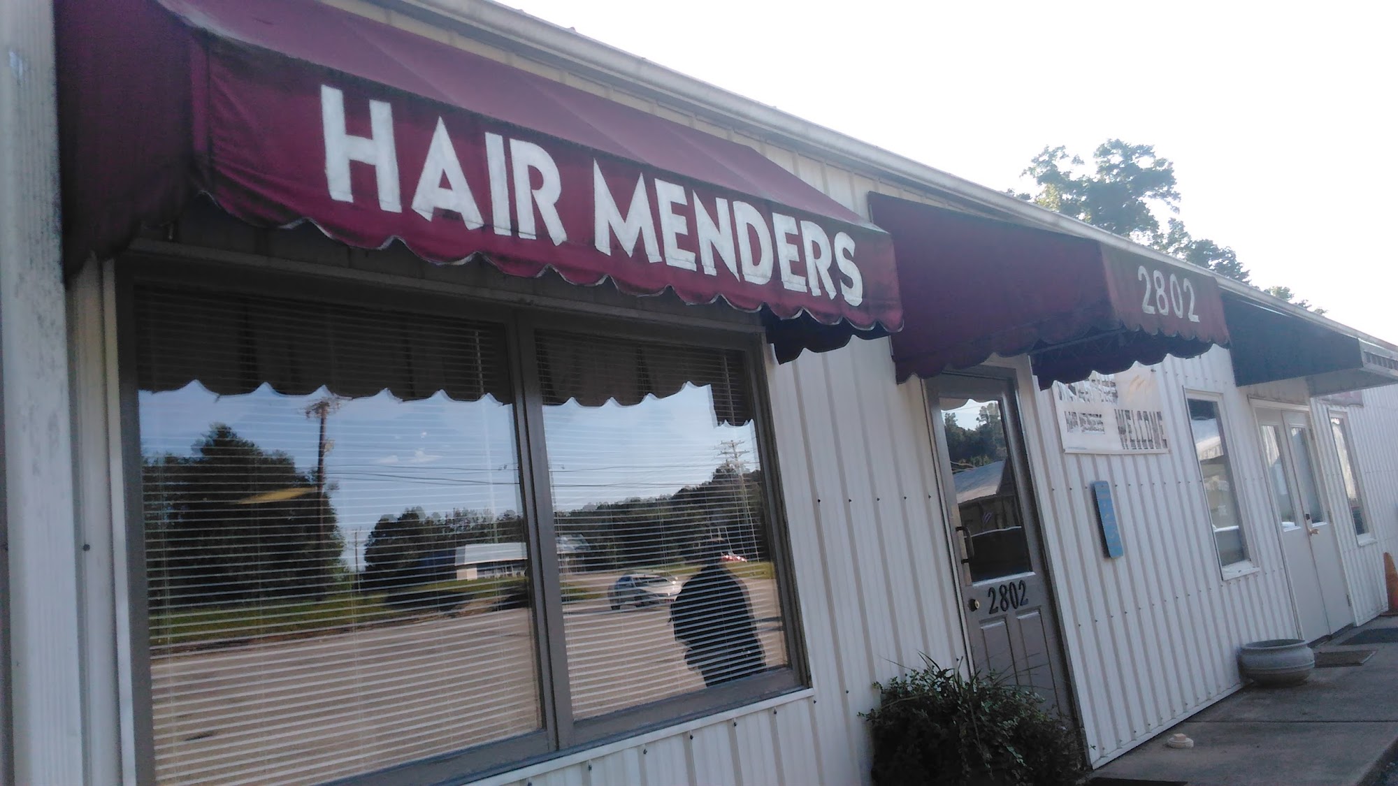 Hair Menders Salon 2802 Geer Hwy, Slater-Marietta South Carolina 29661