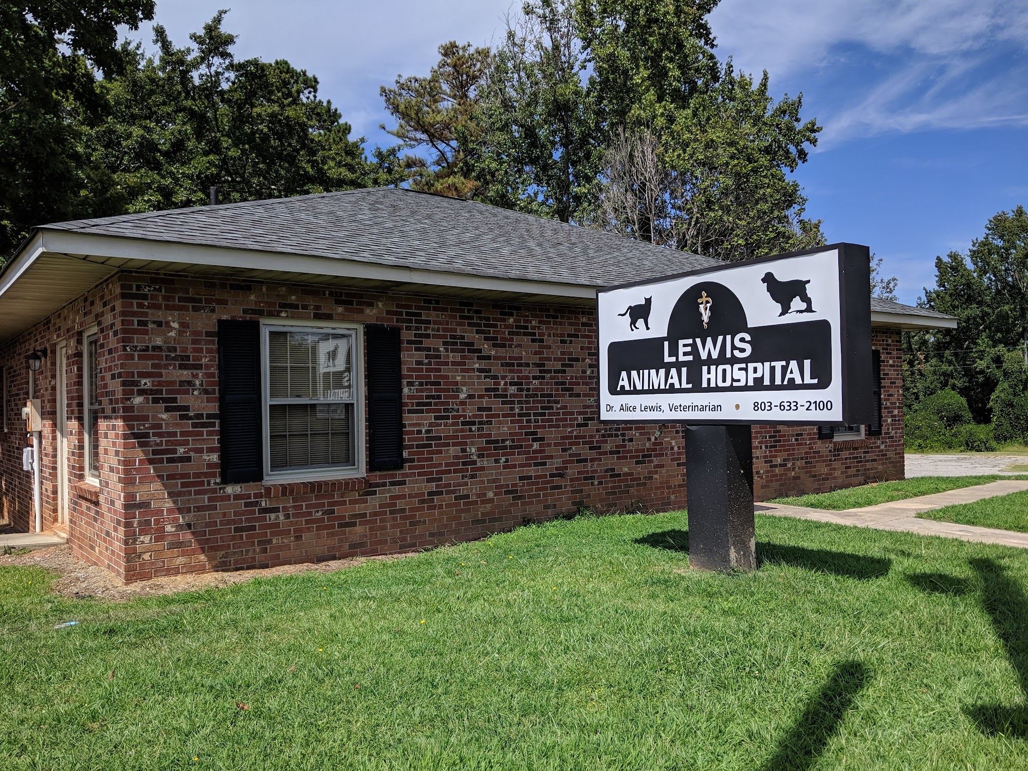 Lewis Animal Hospital 123 US Hwy 321 Bypass North, Winnsboro South Carolina 29180