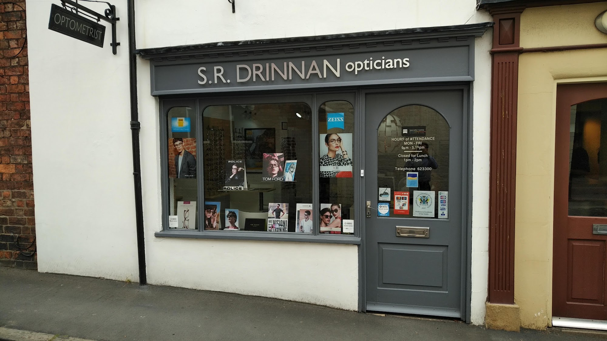 SR Drinnan Opticians (Ellesmere)