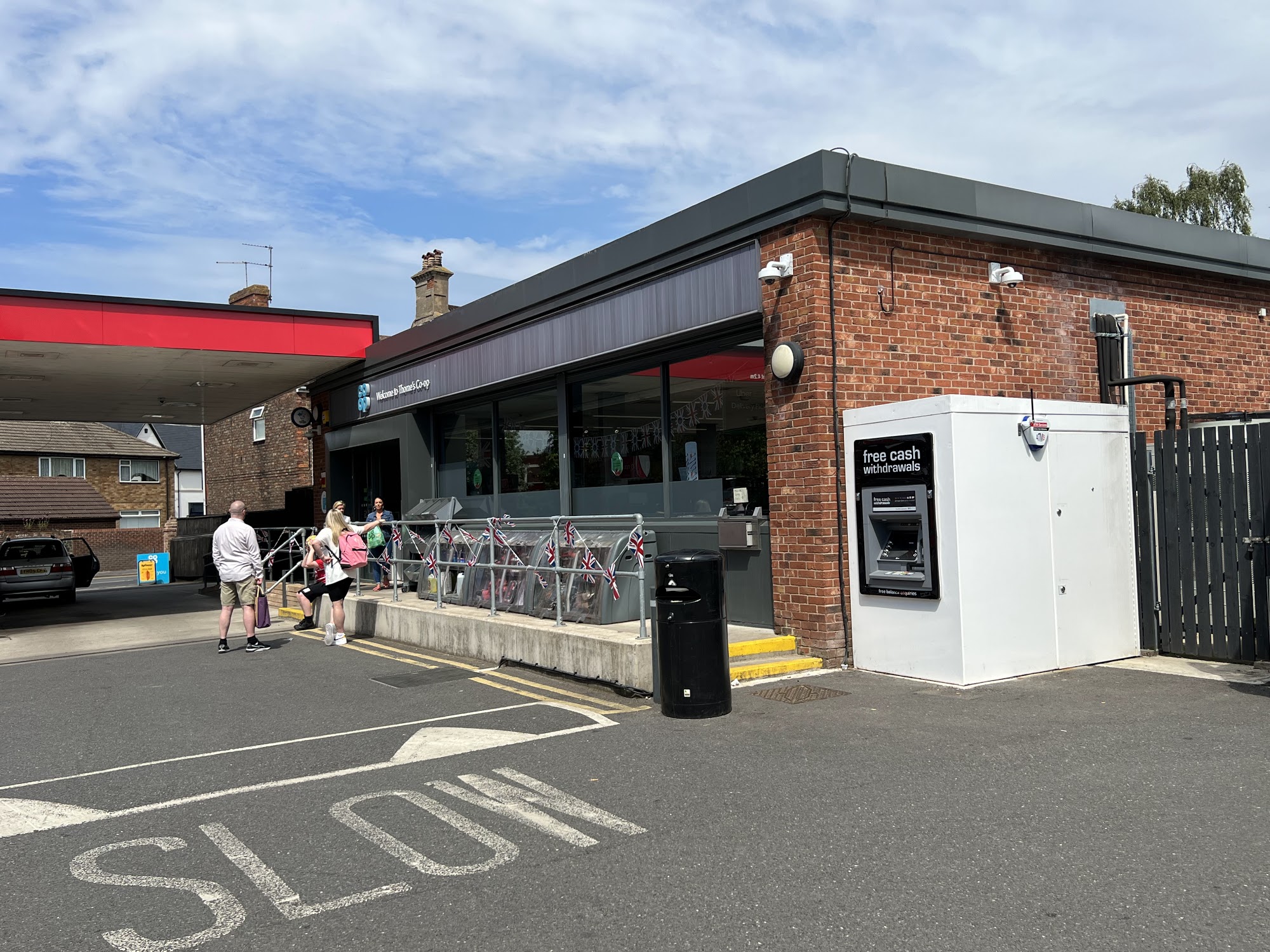 Co-op Food - Petrol Thorne