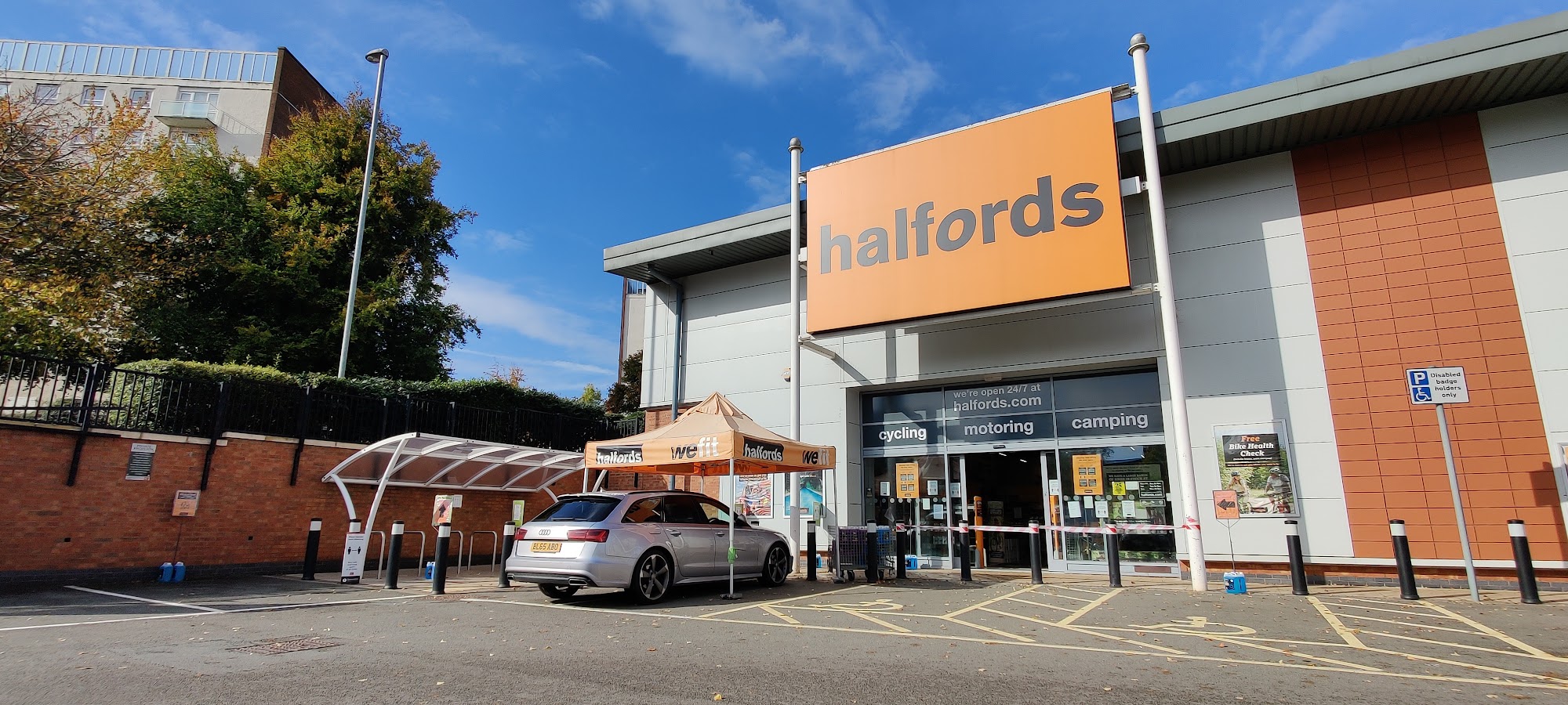 Halfords - Lichfield