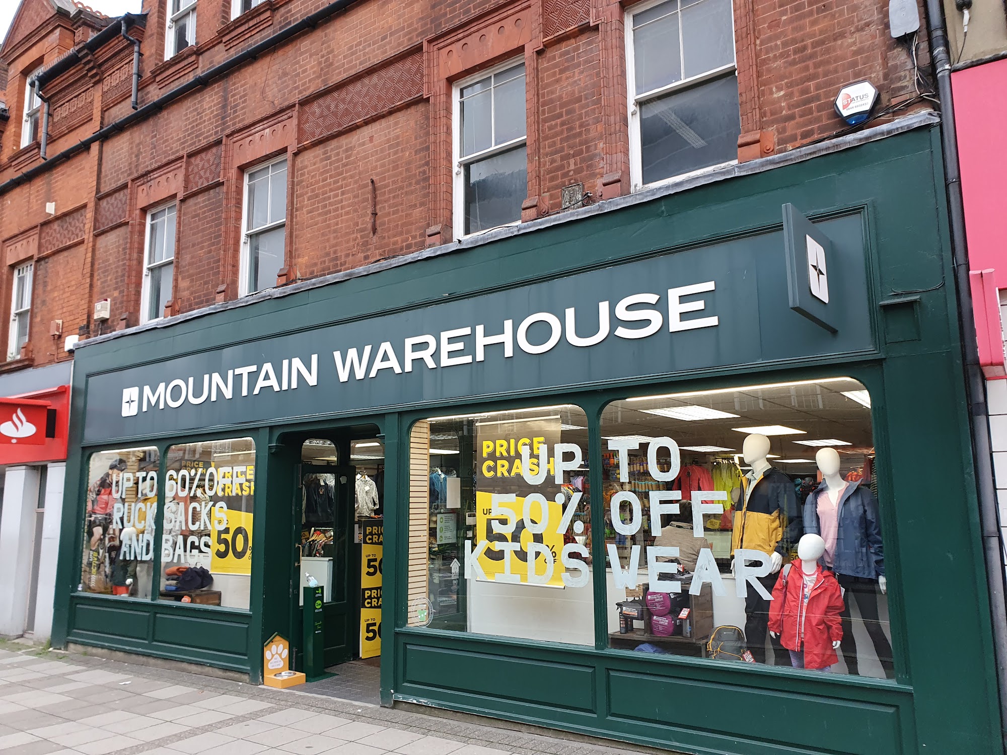 Mountain Warehouse Epsom