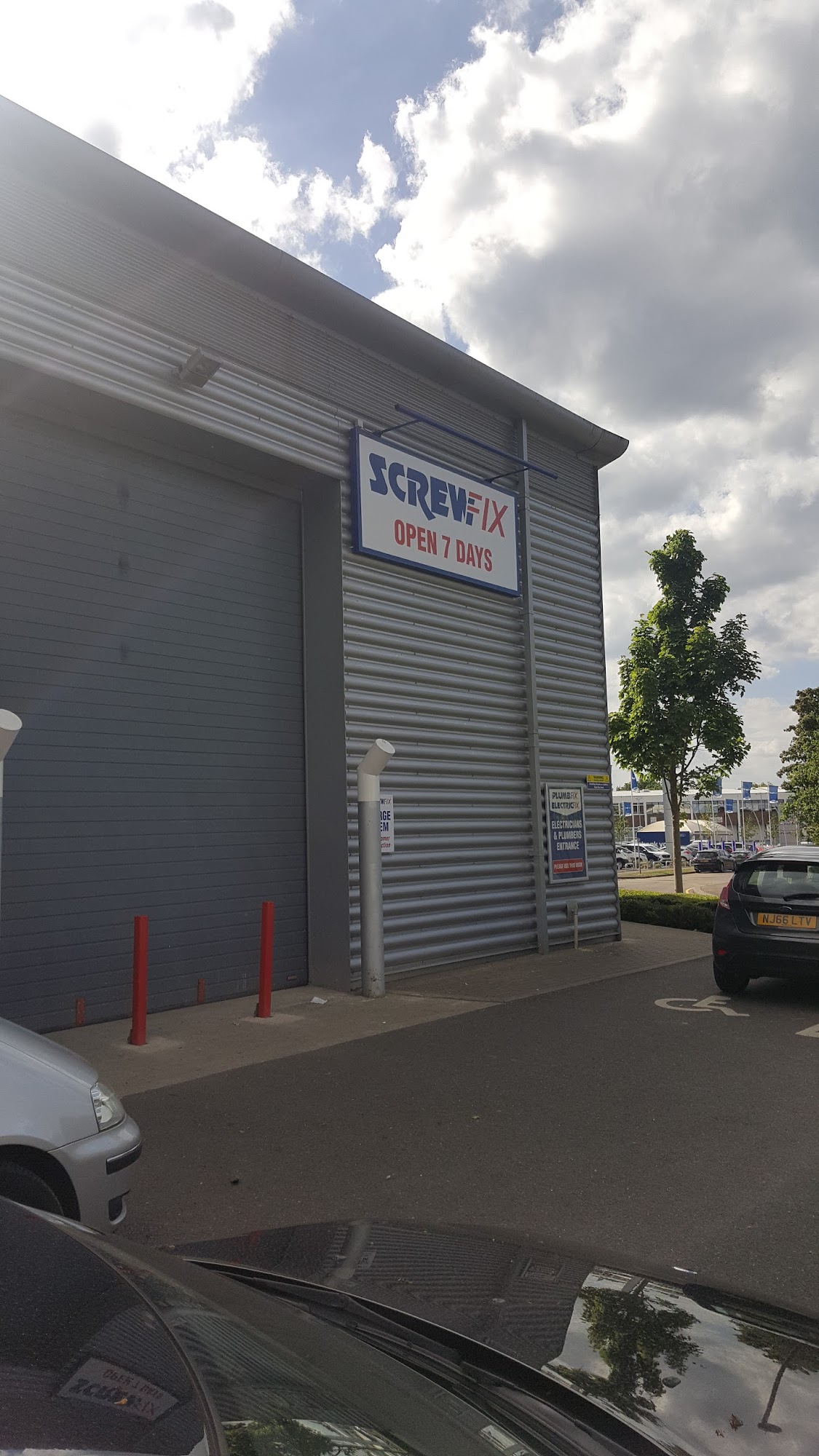 Screwfix Epsom