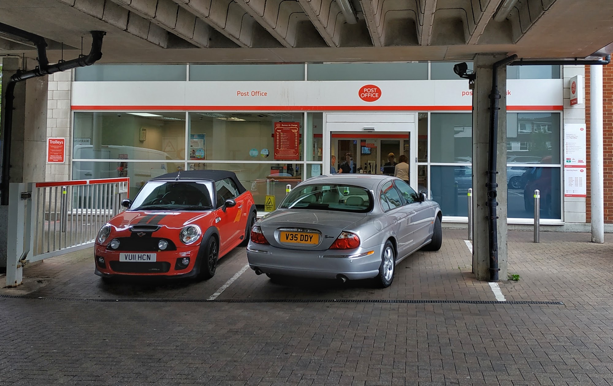 Hurst Park Post Office