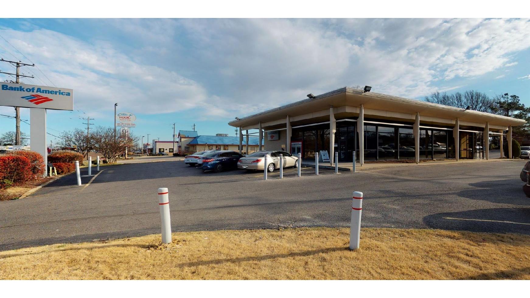 Bank of America (with Drive-thru ATM)