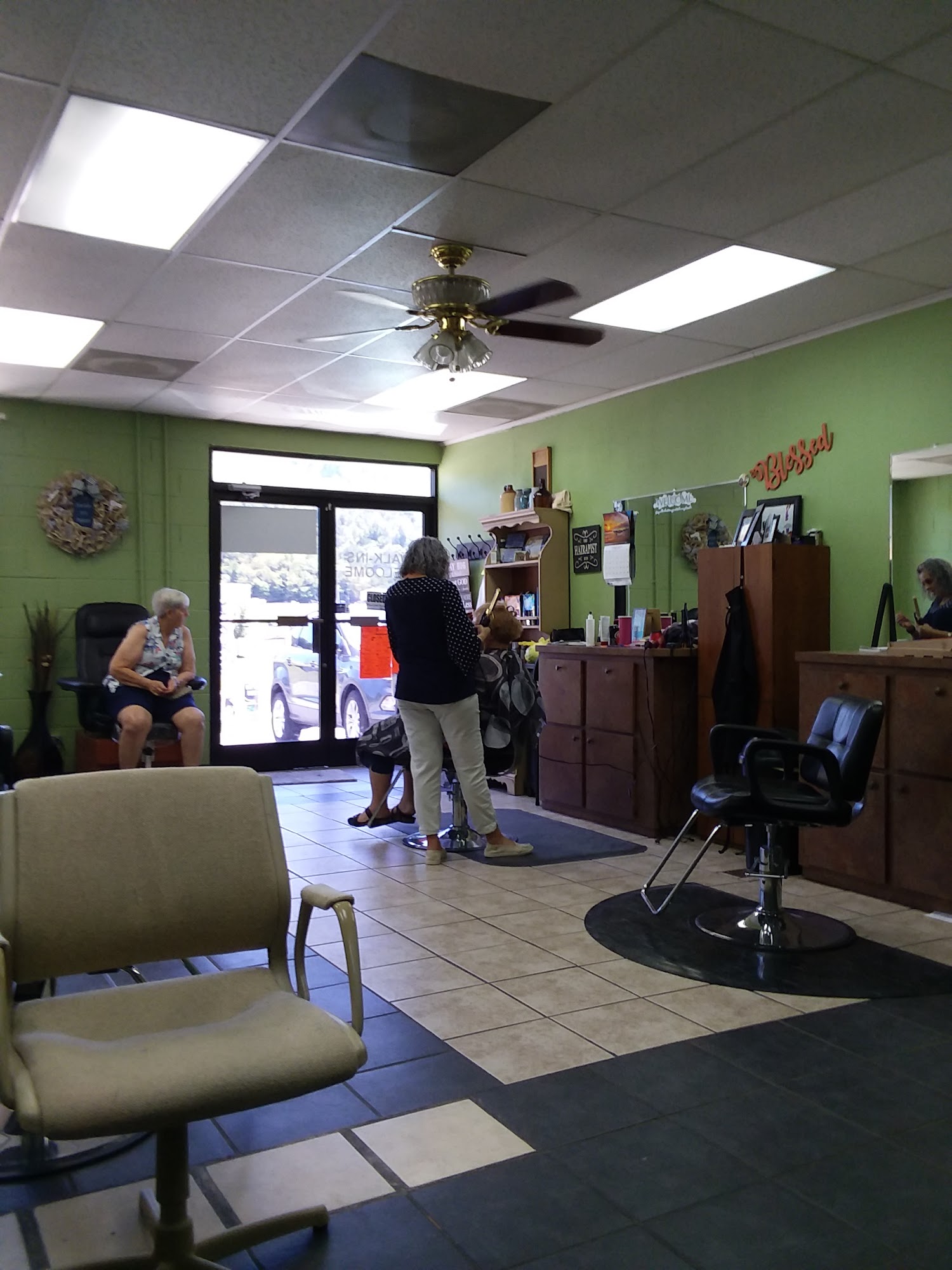 Hair Etc Too 1442 N Broad St, New Tazewell Tennessee 37825