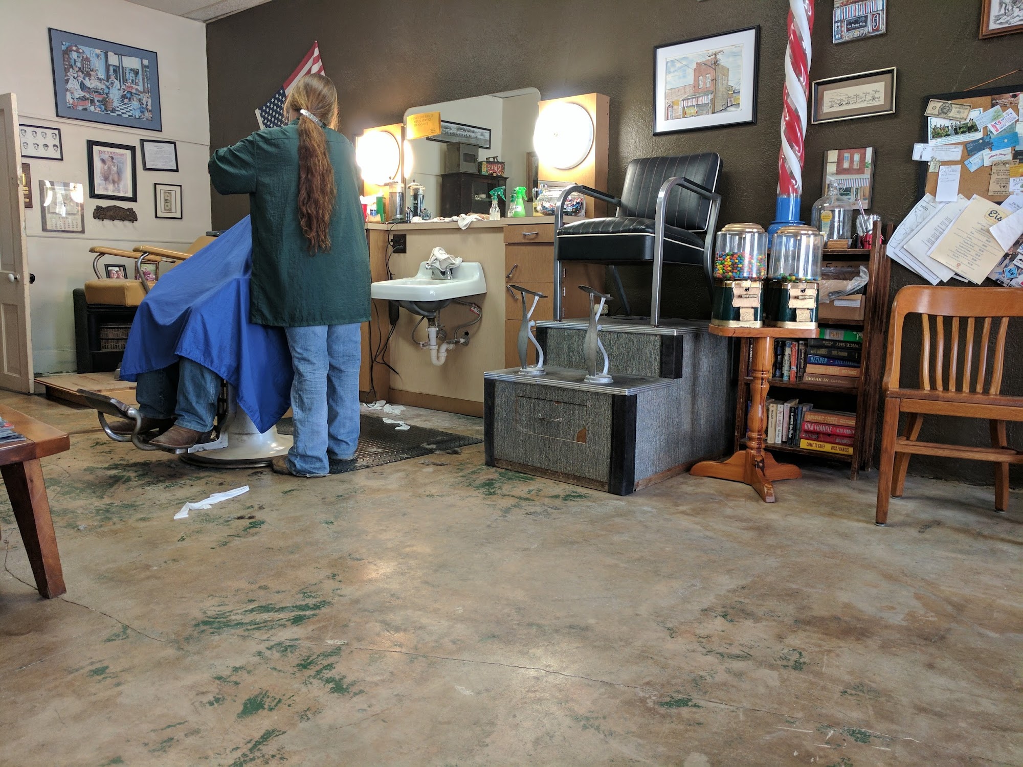 Barber Pole 109 E 1st St, Hico Texas 76457