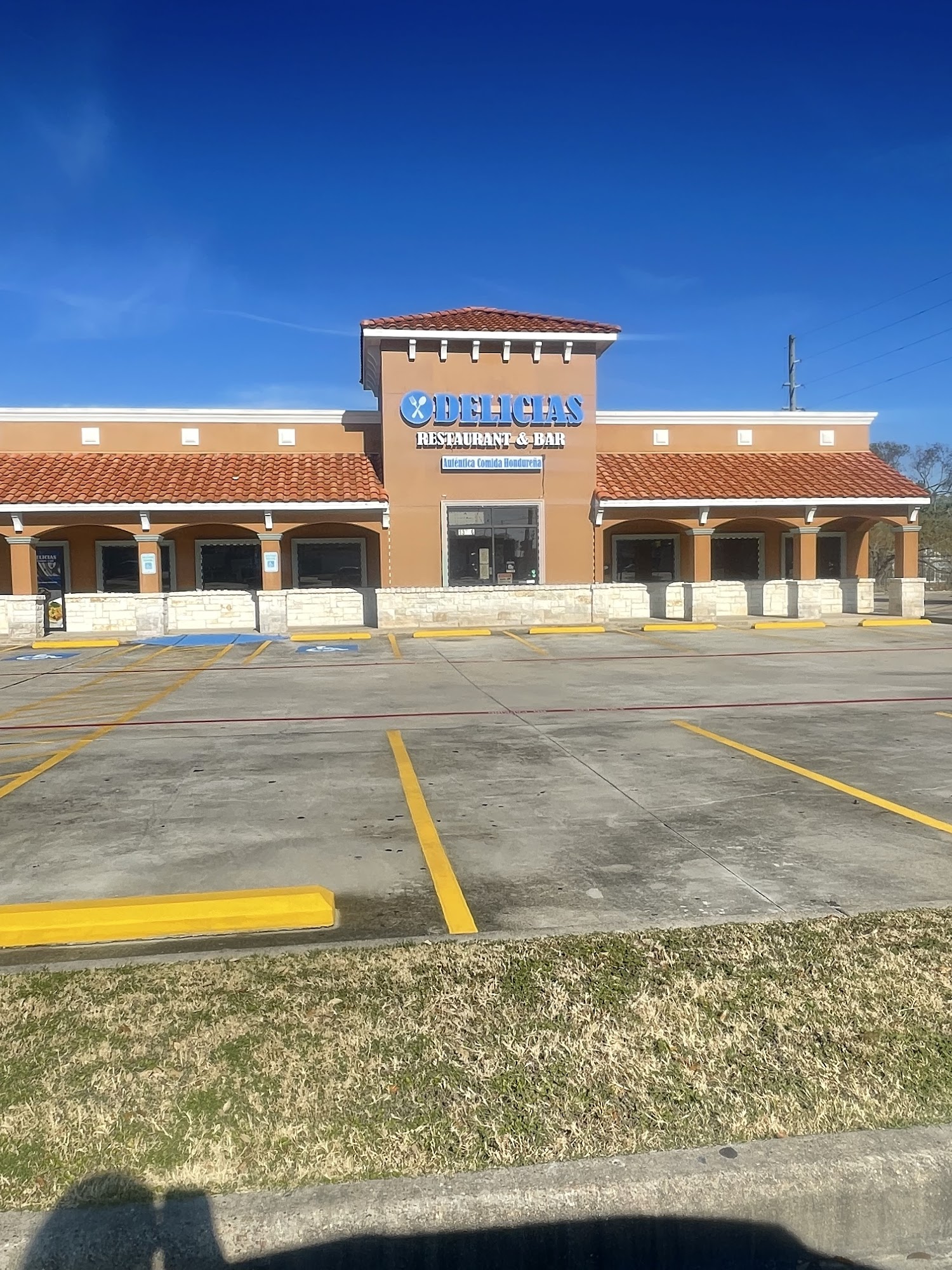 Delicias Restaurant & Bar