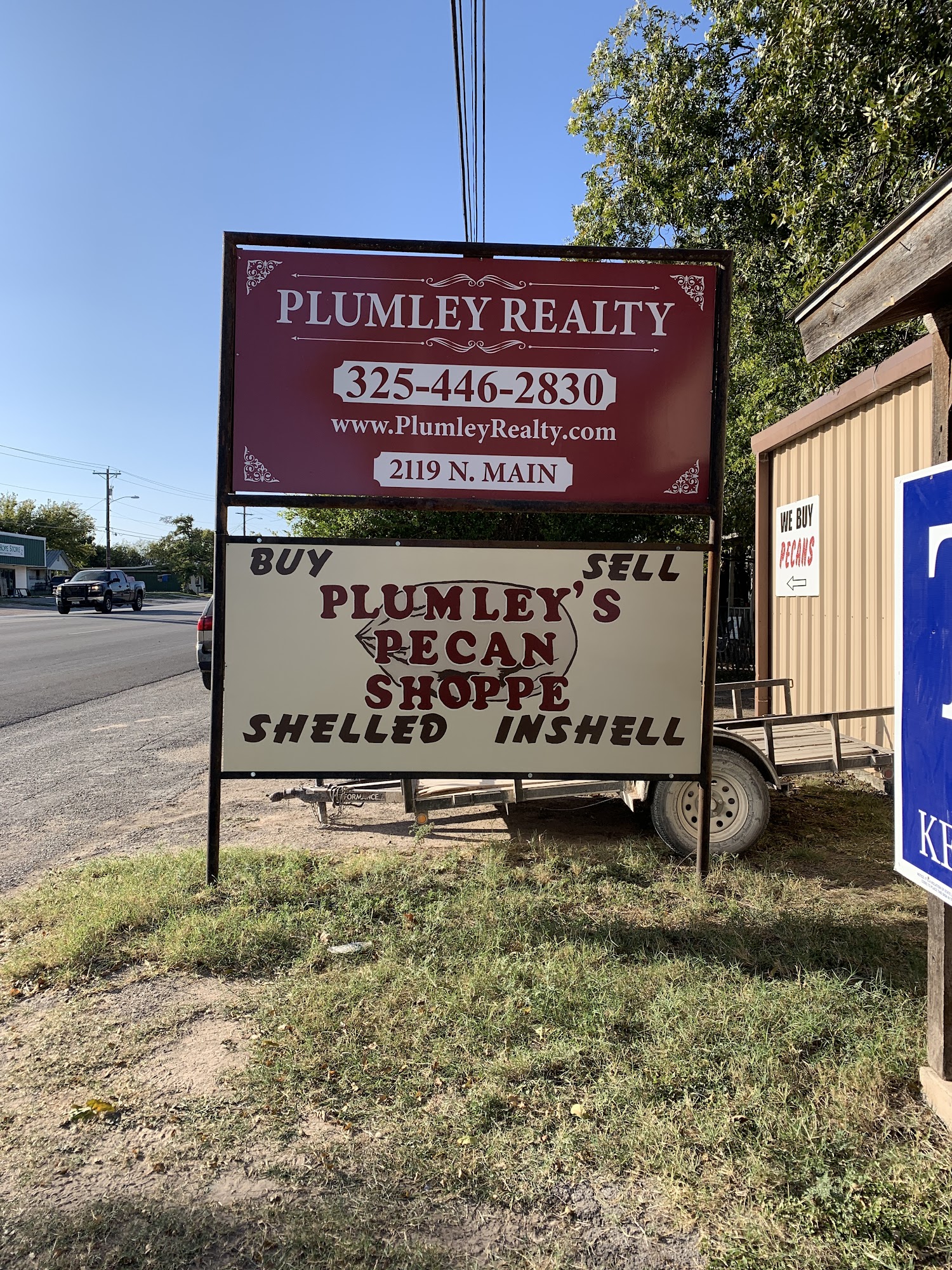 Plumley Realty 2119 N Main St, Junction Texas 76849