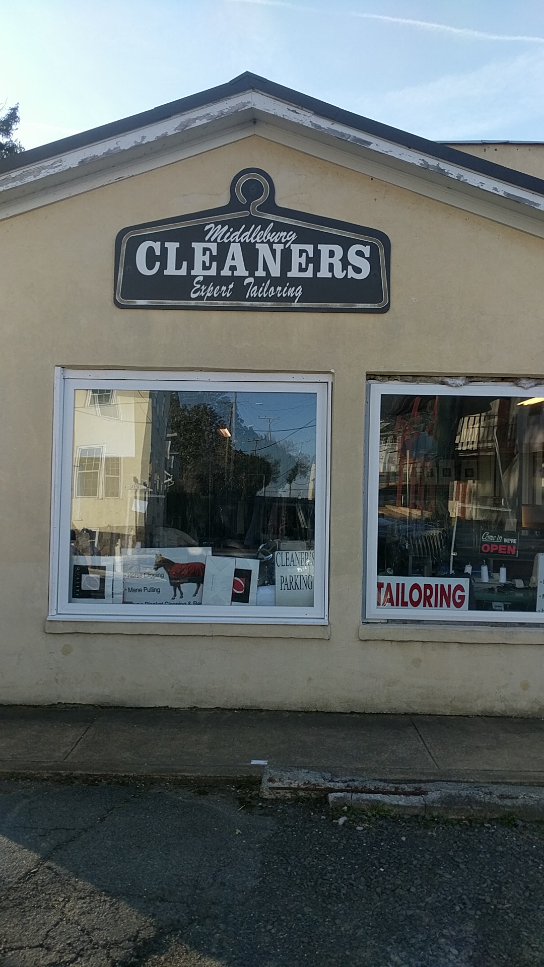 Middleburg Cleaners 15 W Federal St, Middleburg Virginia 20117