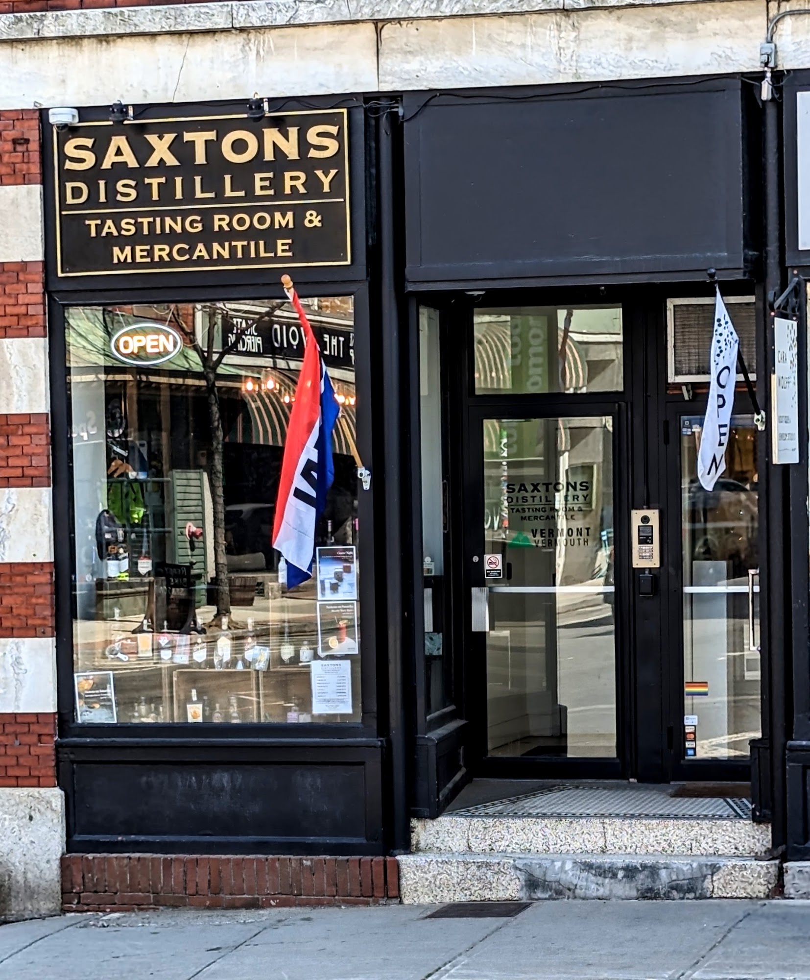 Saxtons Distillery Tasting Room & Mercantile