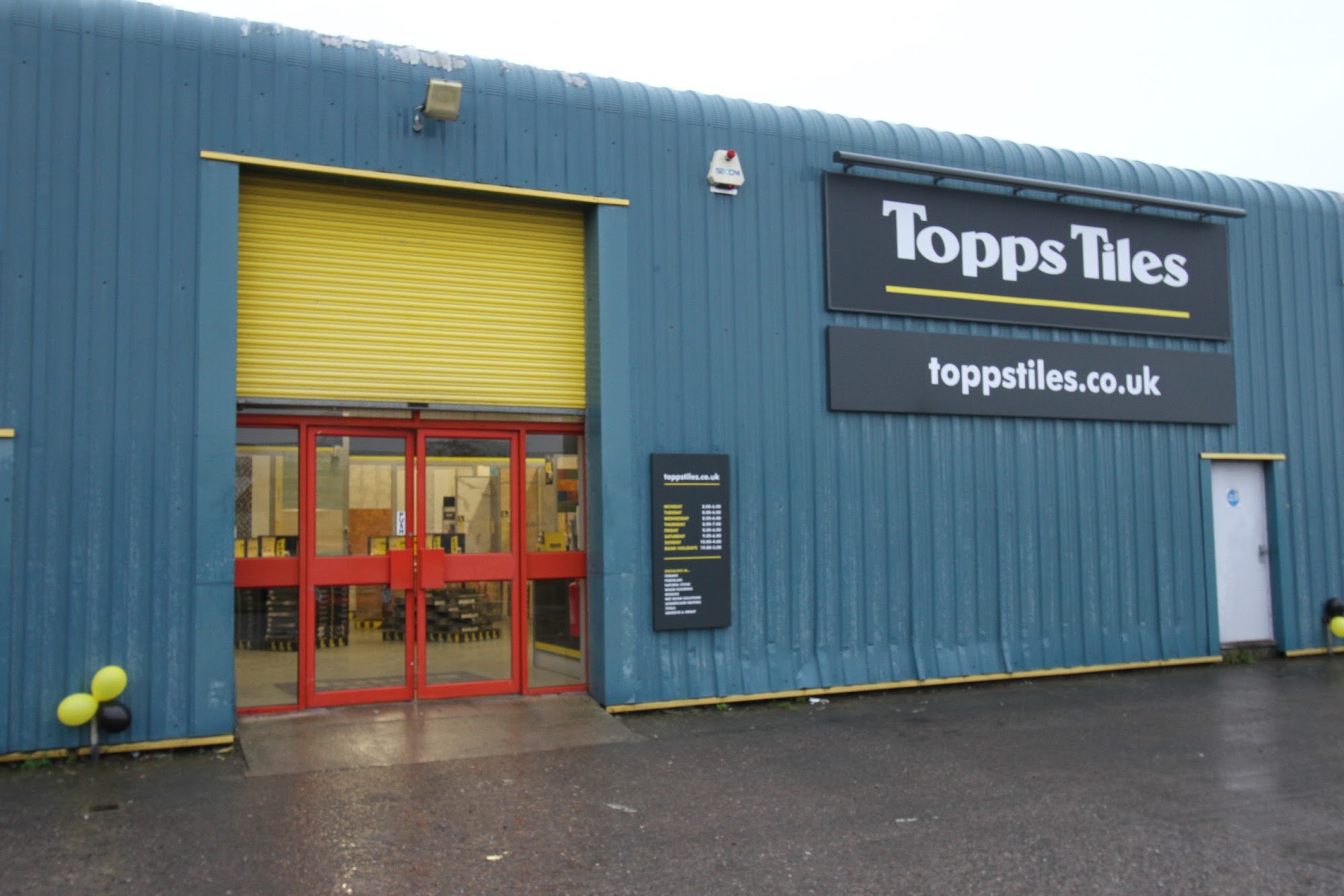 Topps Tiles Barry