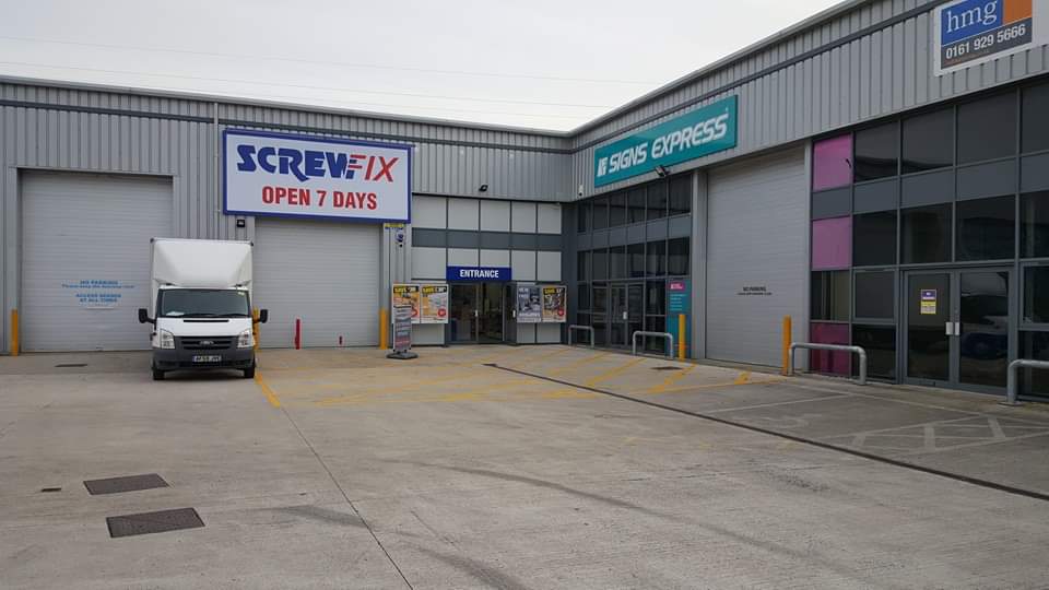 Screwfix Deeside