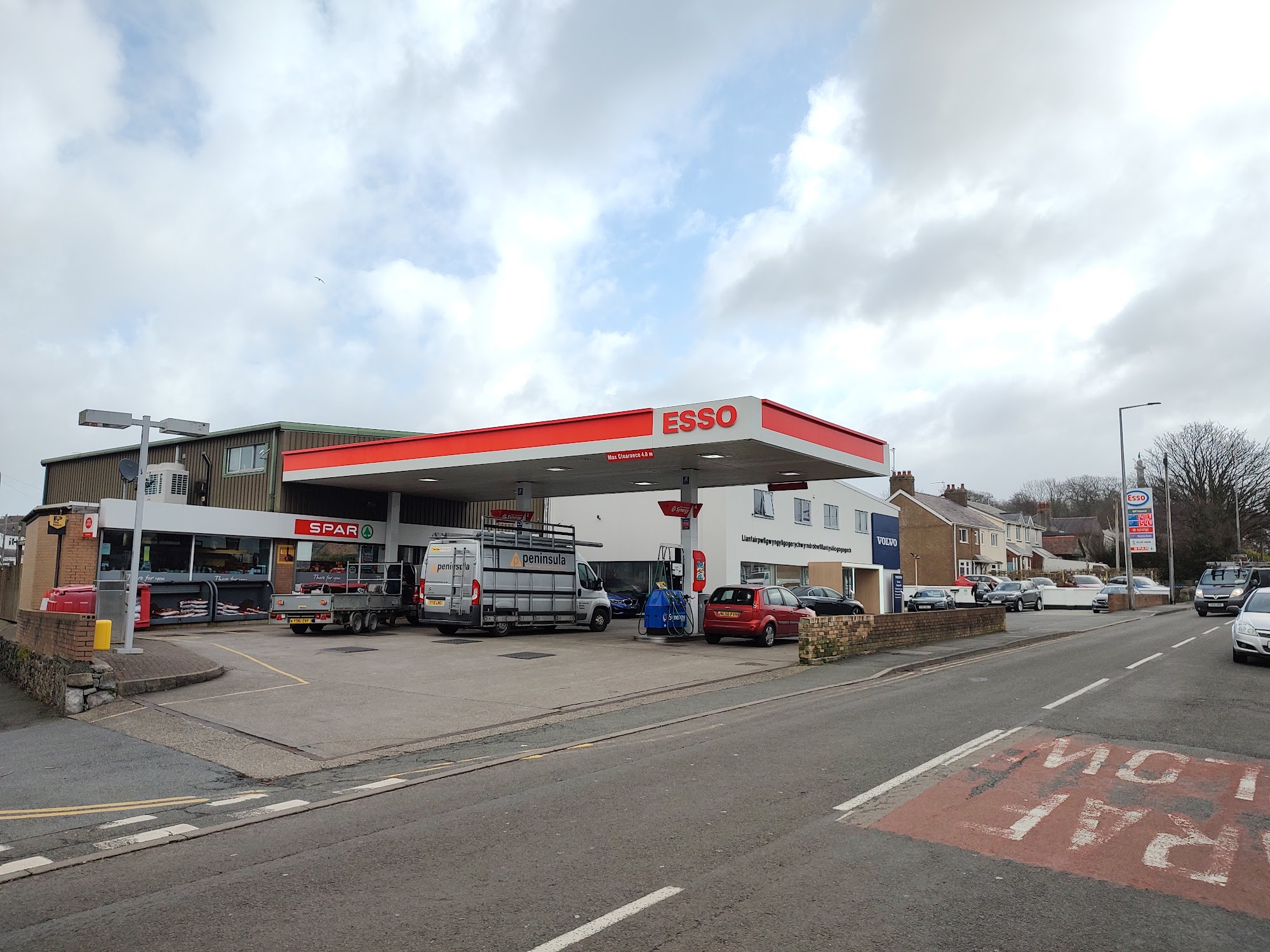 ESSO TYNLON GARAGE