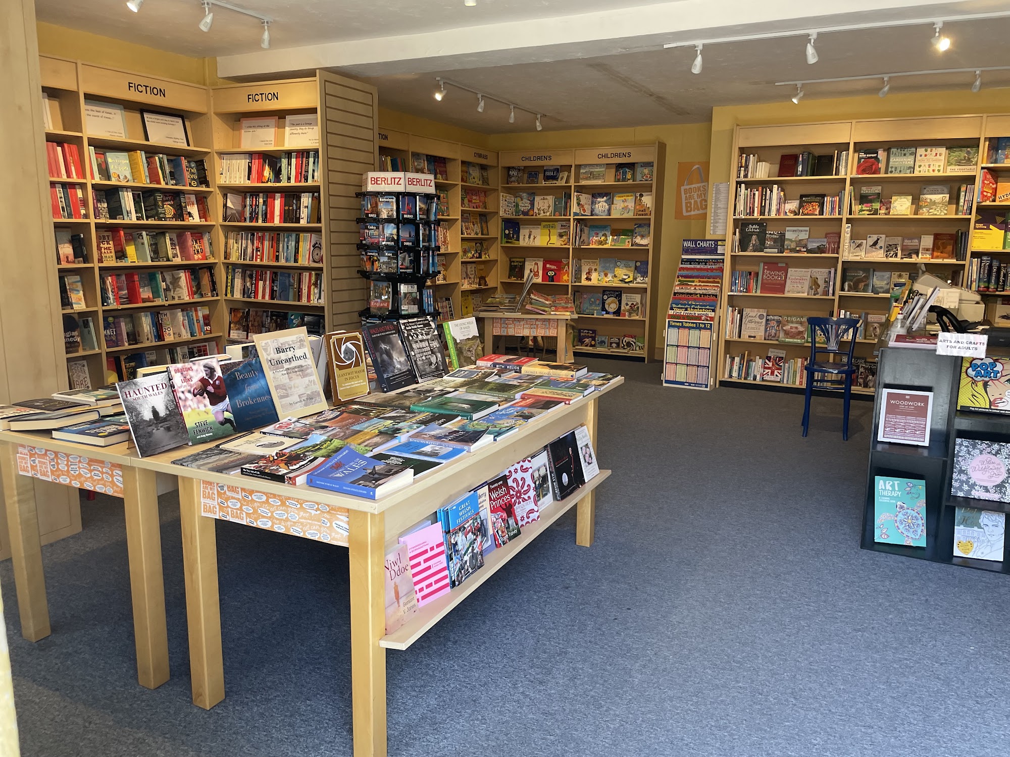 Nicklebys Bookstore