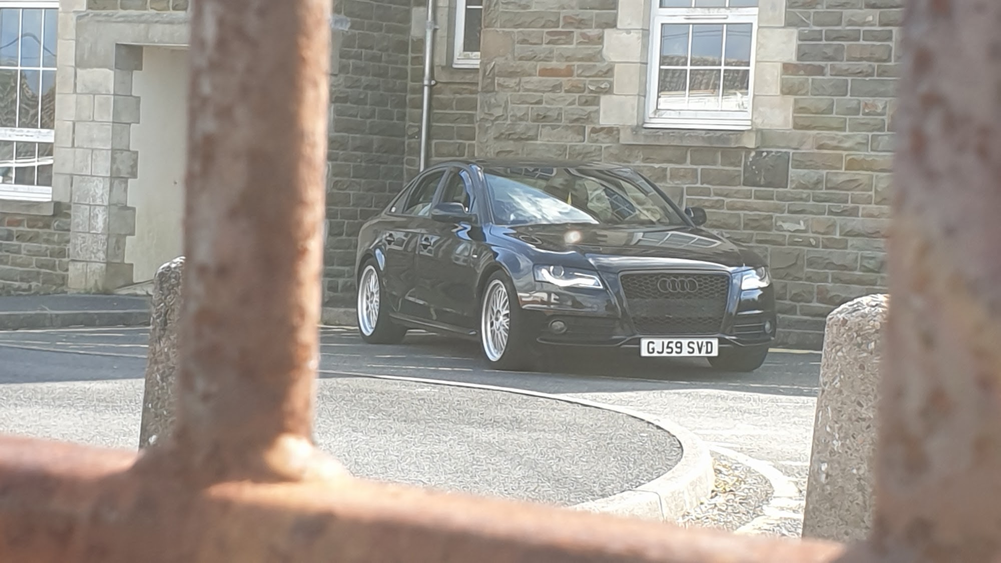 Porthyrhyd Garage