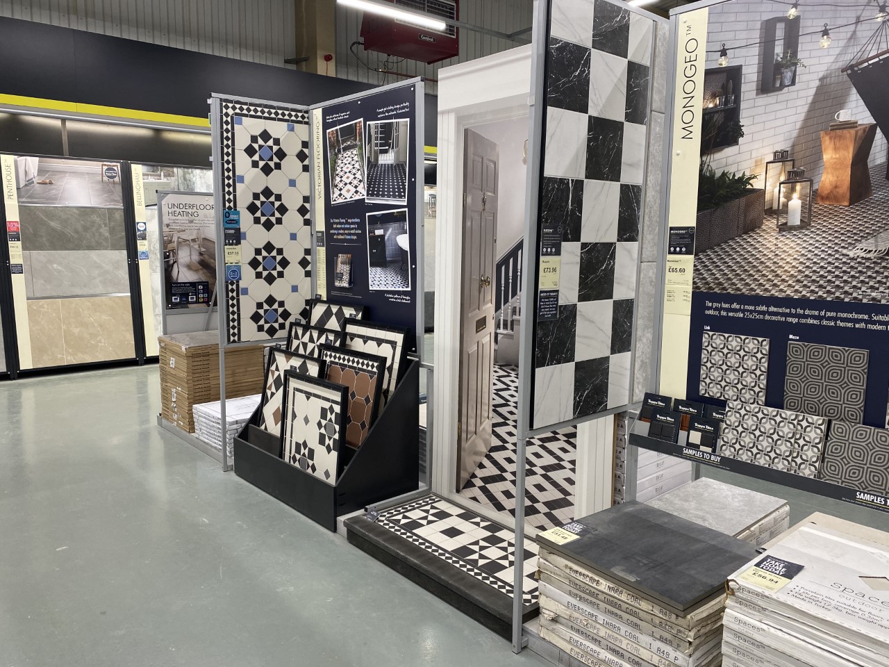 Topps Tiles Solihull - SUPERSTORE