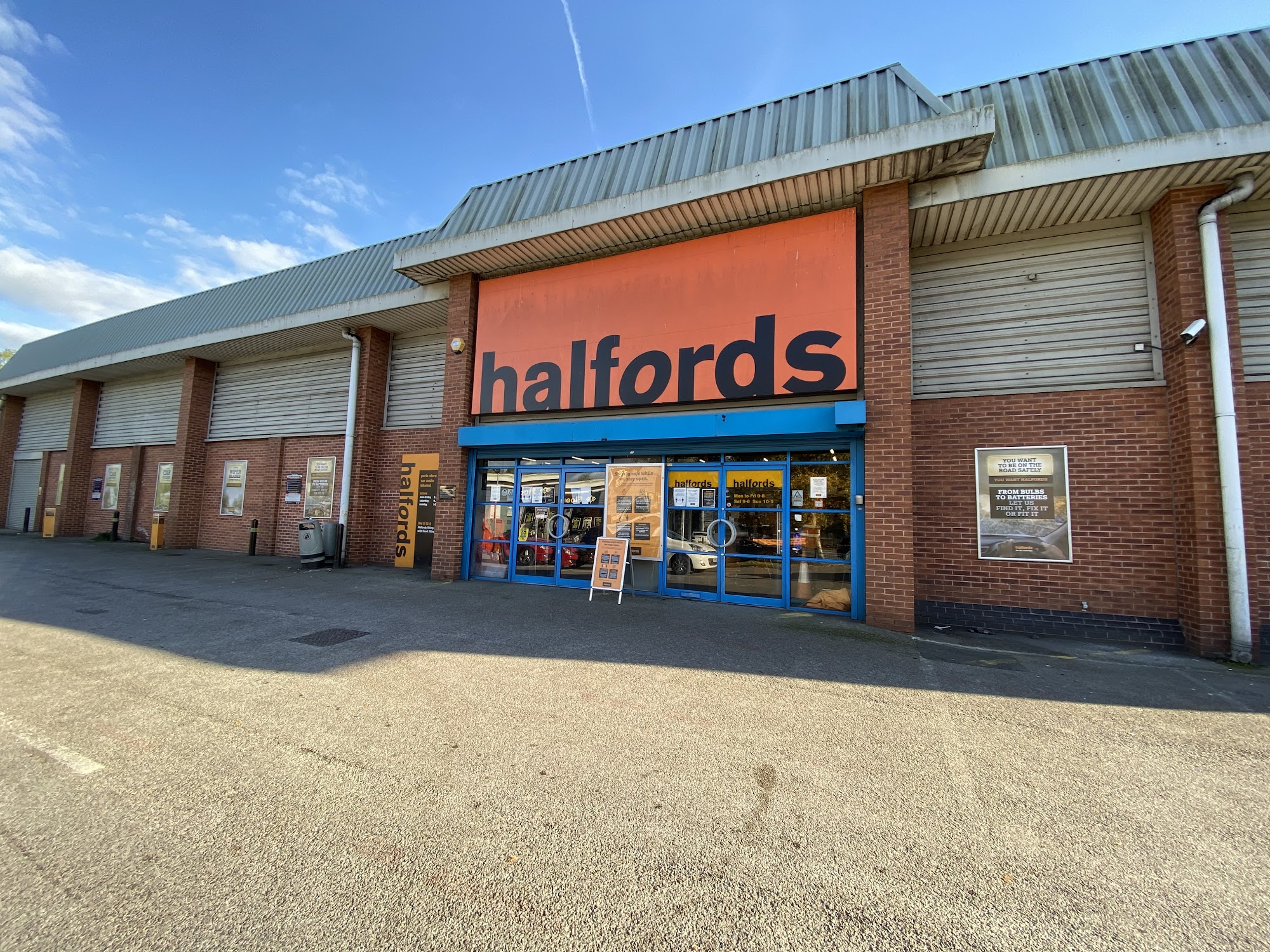 Halfords - Wolverhampton