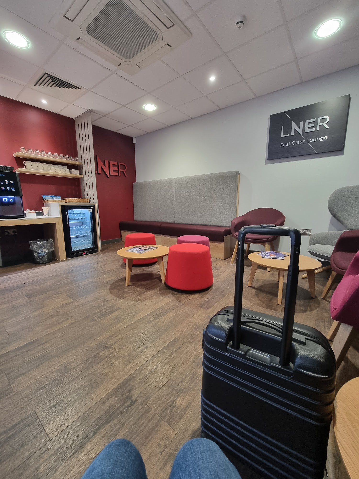 London North Eastern Railway Wakefield Westgate First Class Lounge